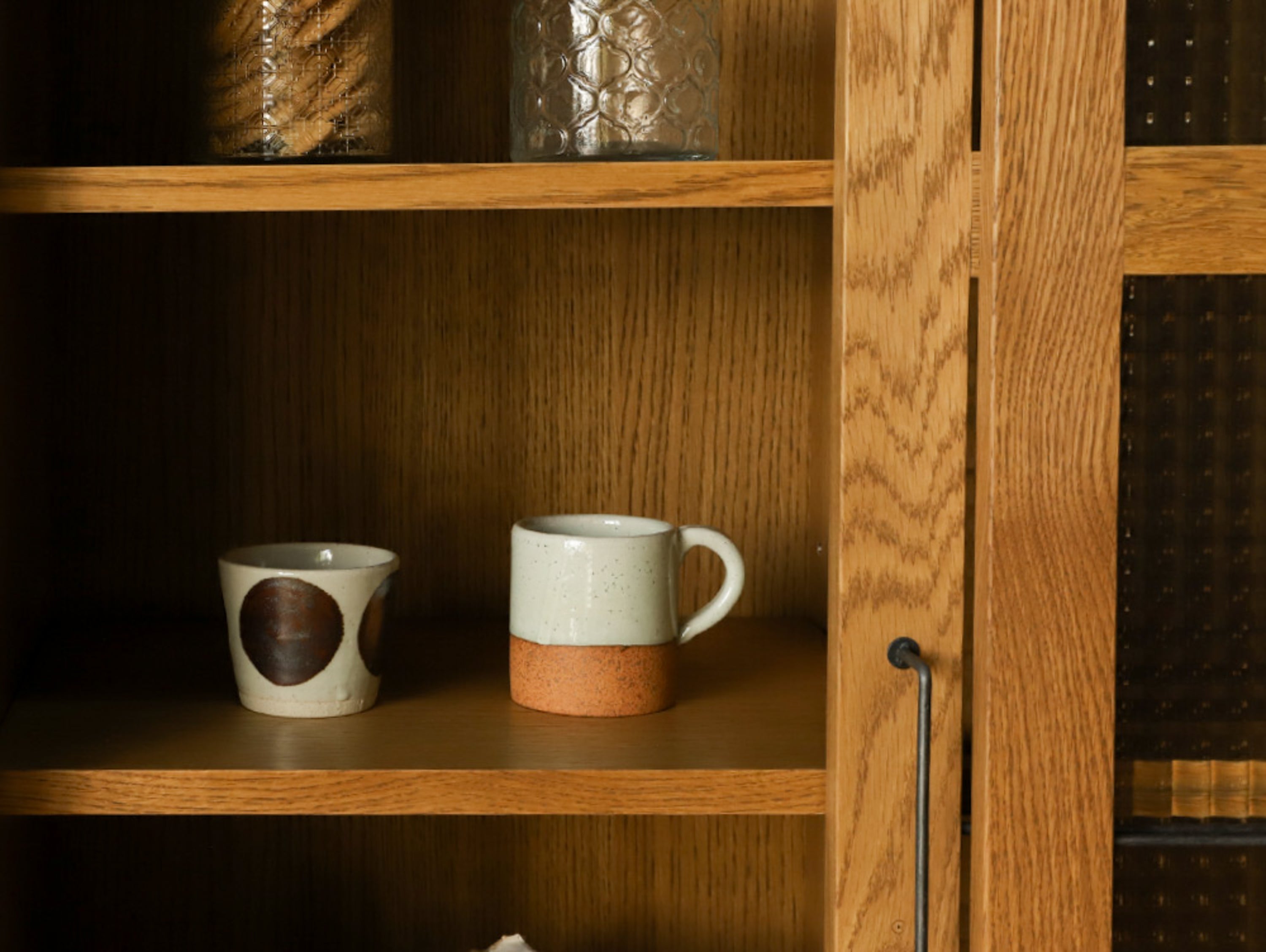 cadeal slide glass cabinet low