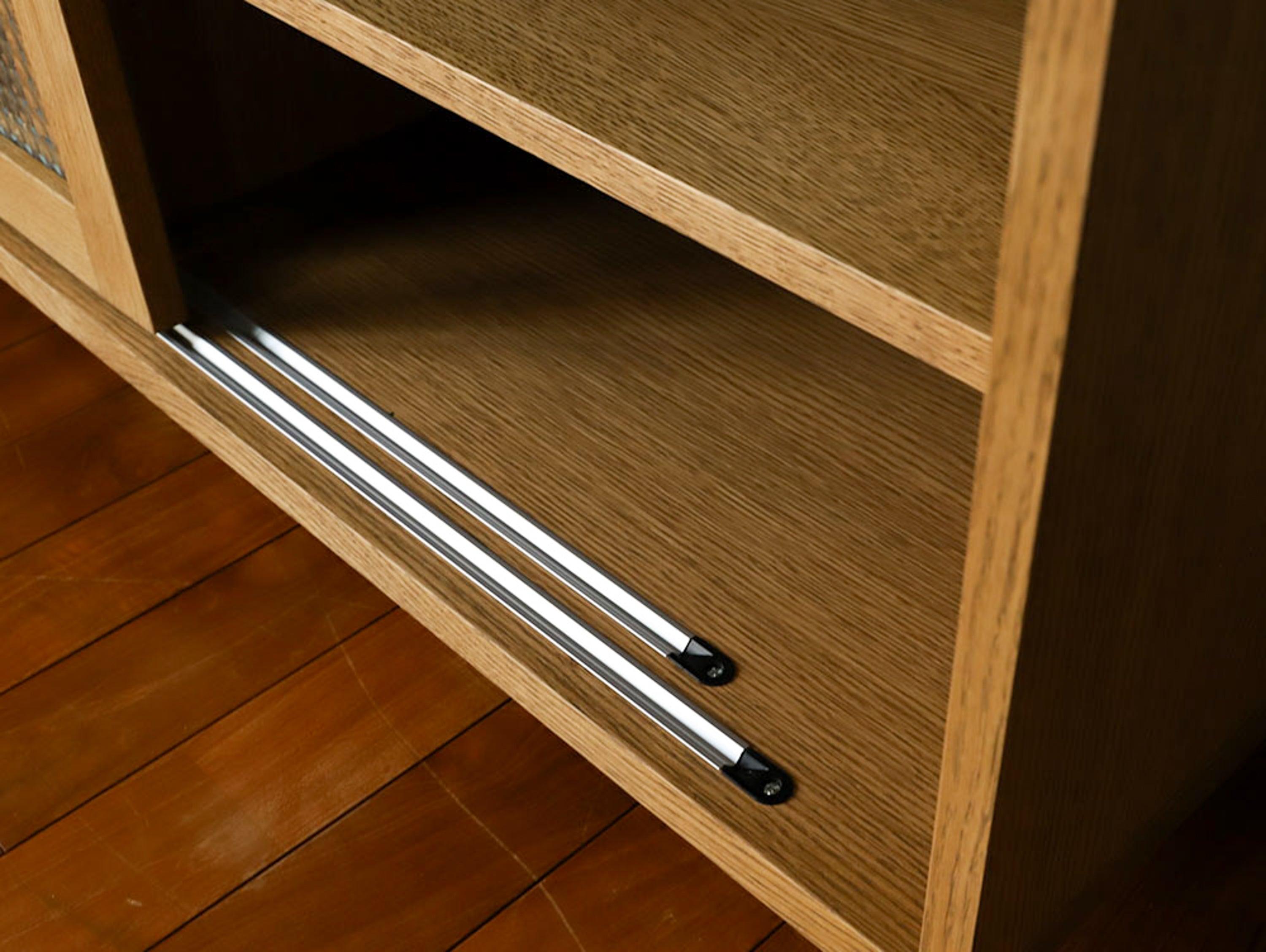 cadeal slide glass cabinet low