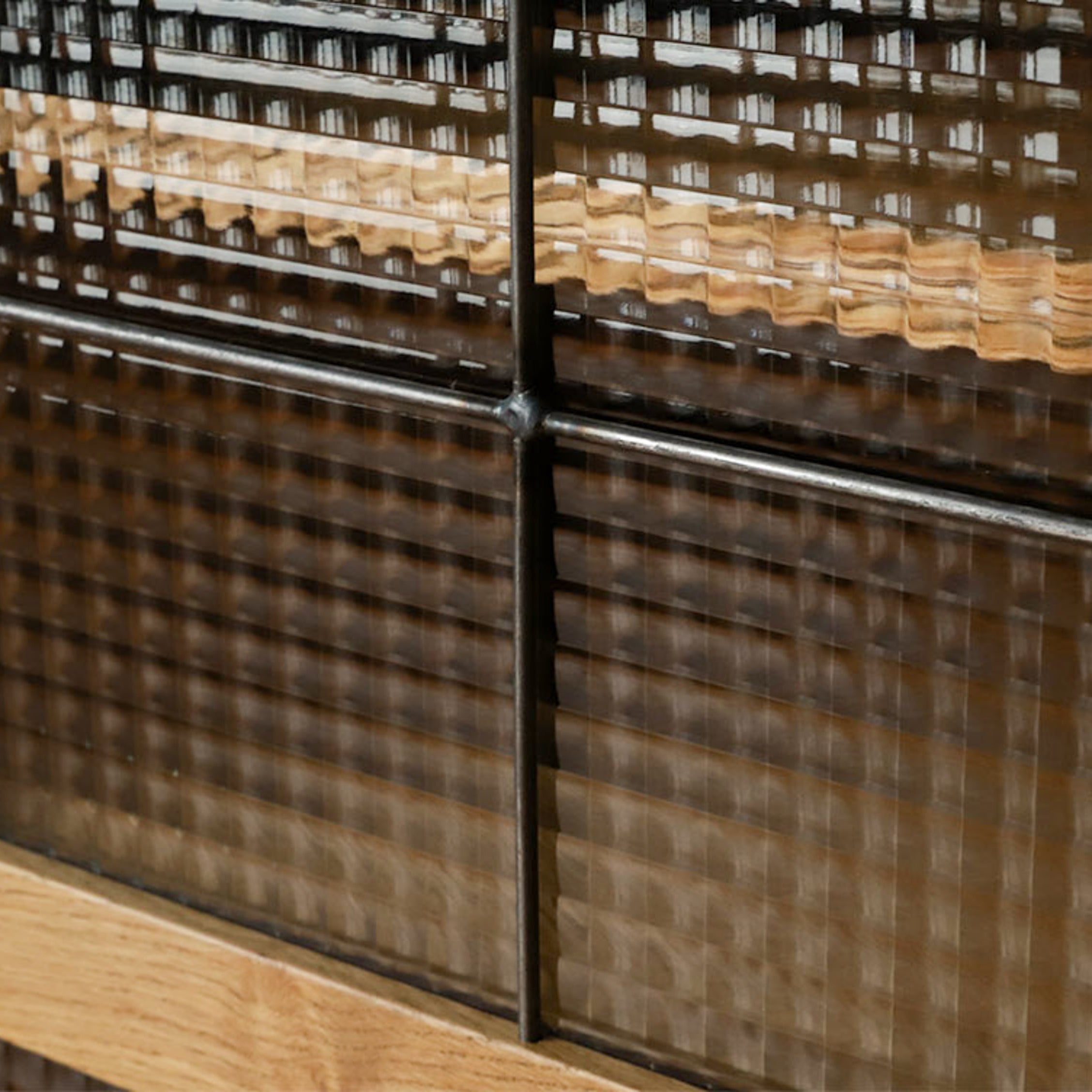 ナチュラルヴィンテージなキャビネット