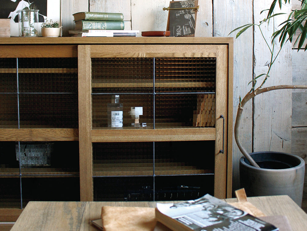 cadeal slide glass lowboard