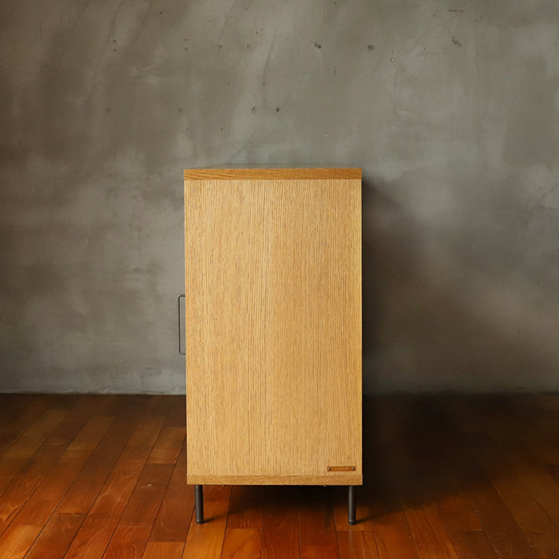 ナチュラルヴィンテージなキャビネット