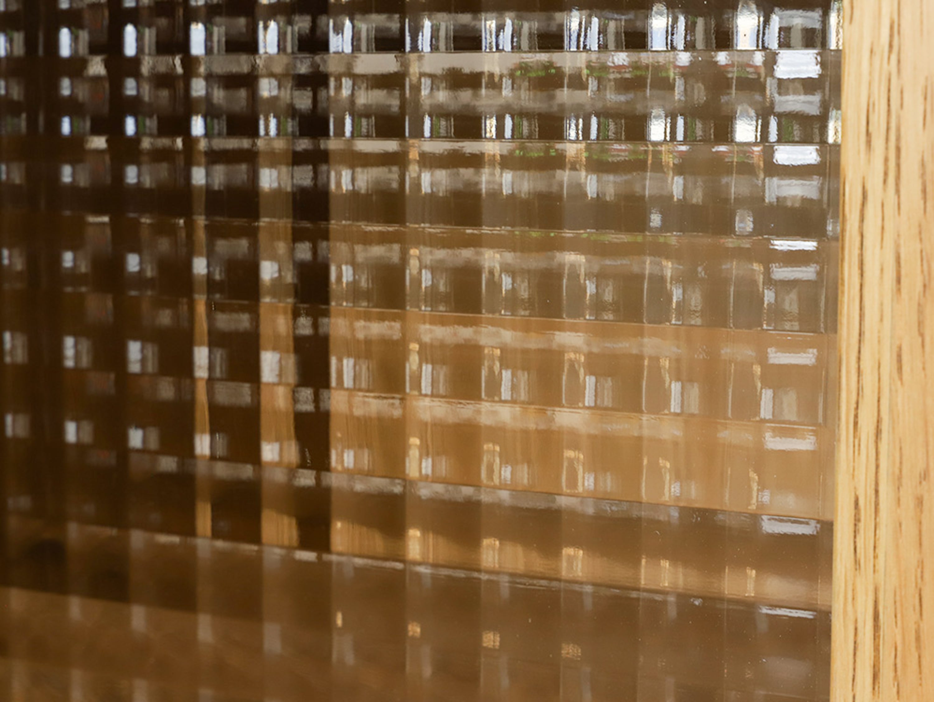 cadeal slide glass lowboard