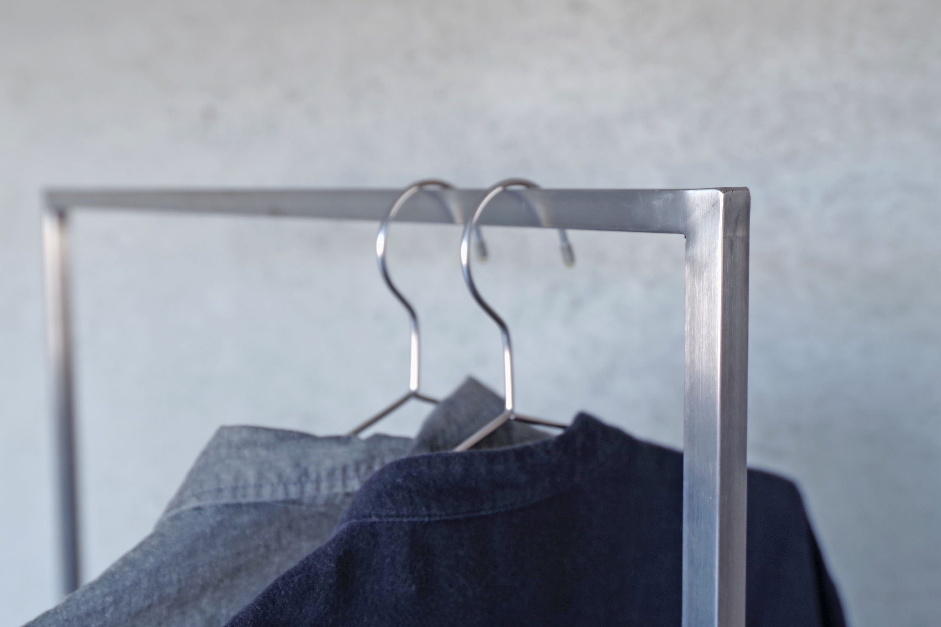 STAINLESS HANGER RACK L