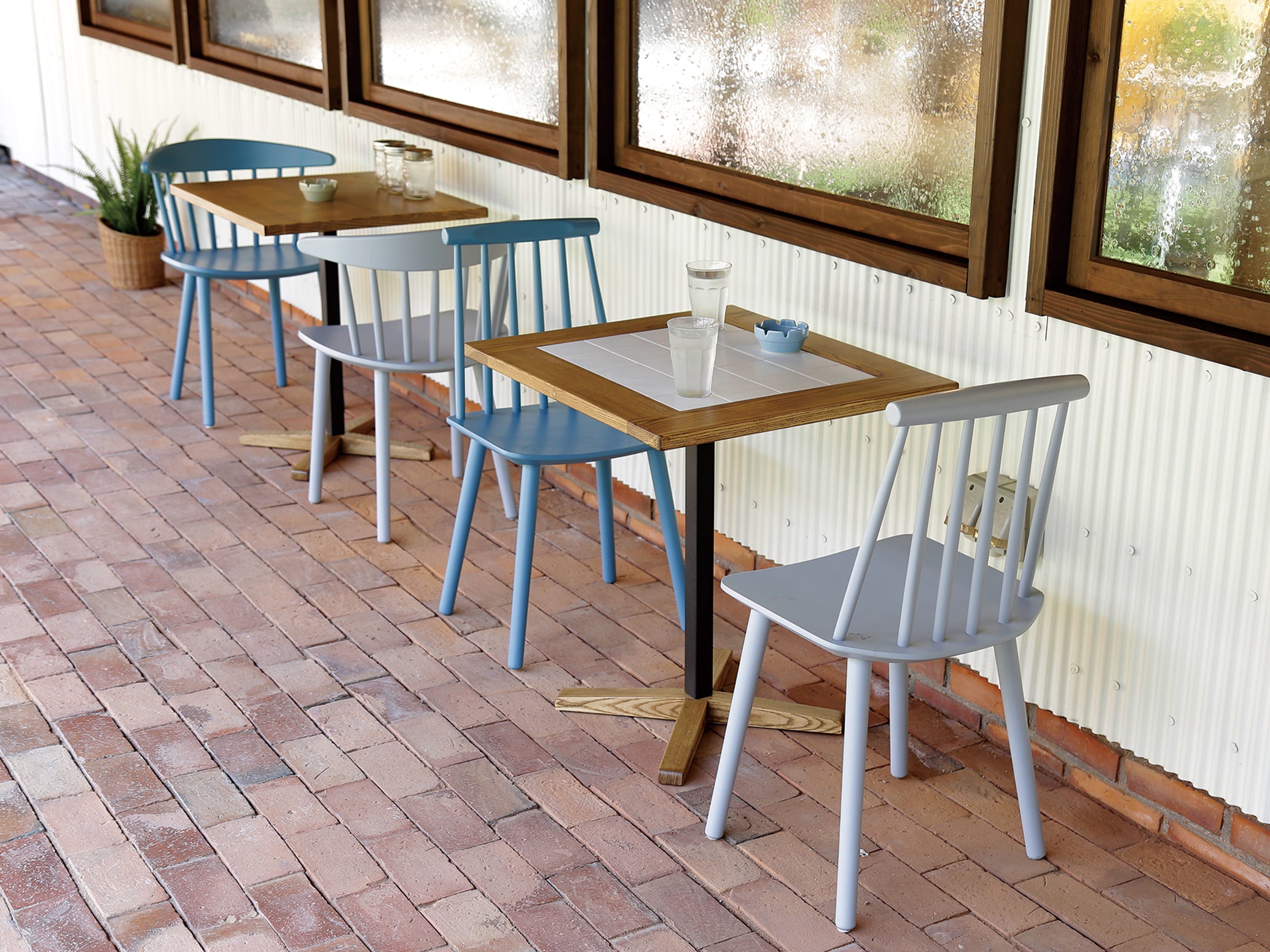 TOFFY CAFE TABLE TILE