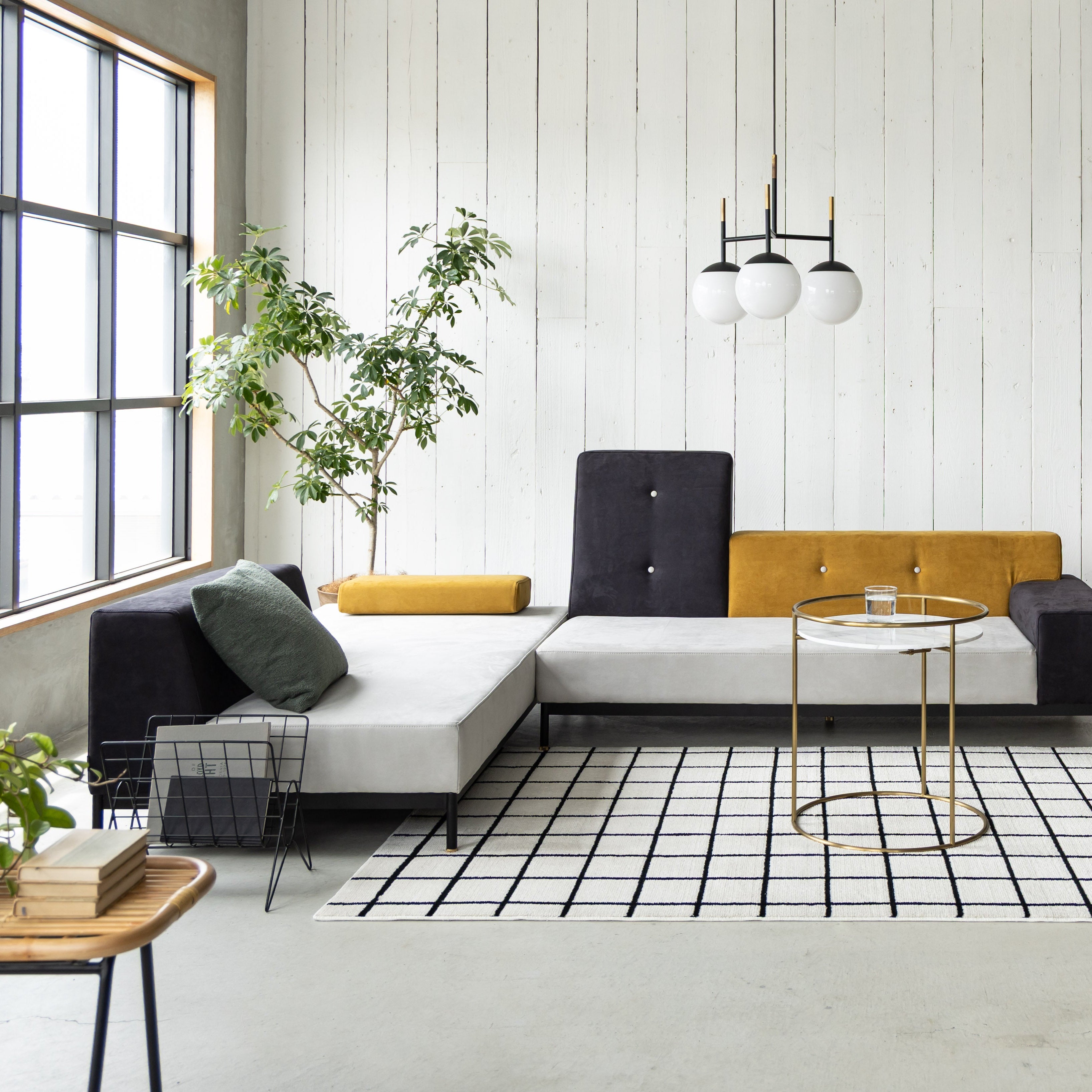 シンプルなグラフチェックのラグ ホワイト×ブラック
