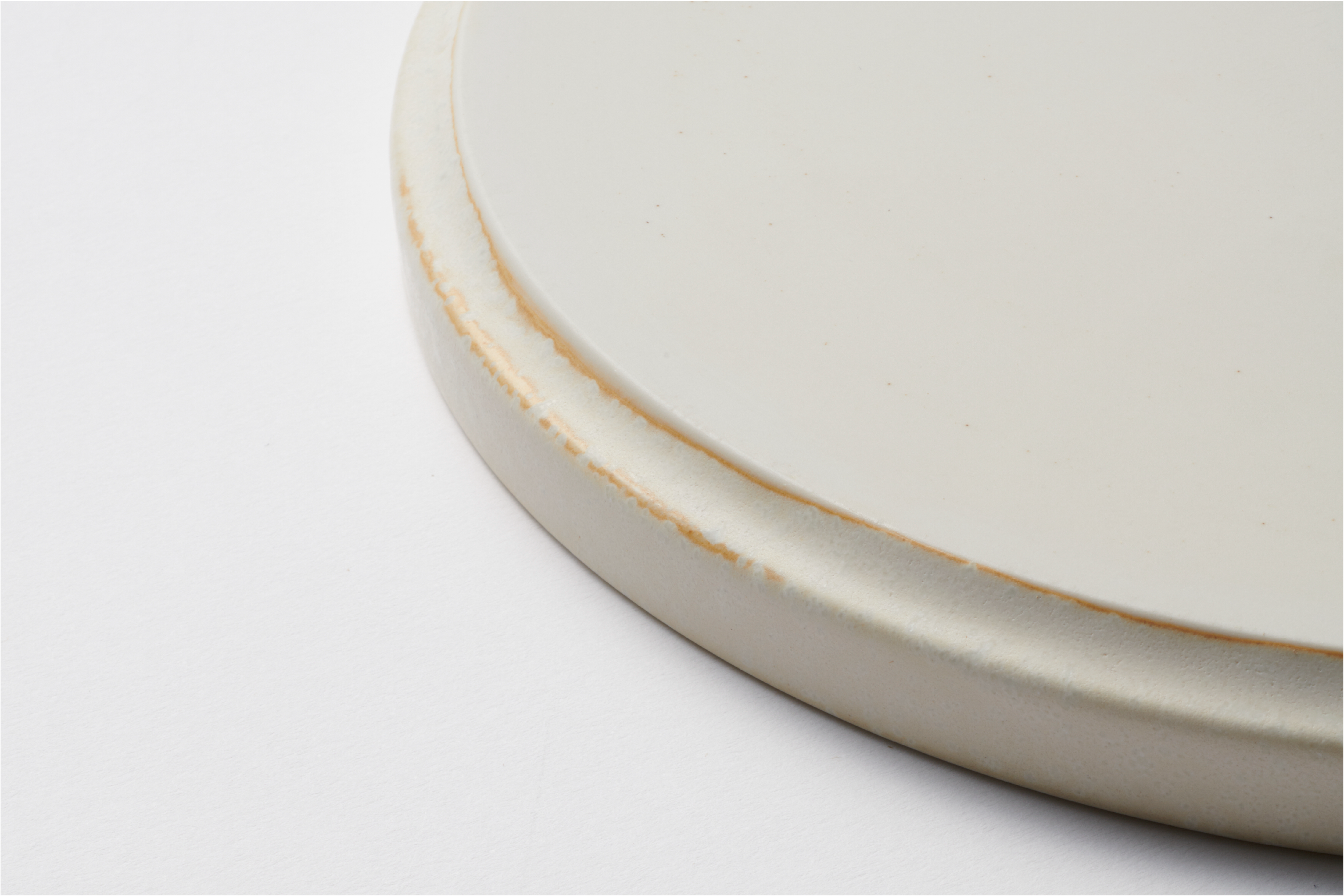 KITTATE PLATE