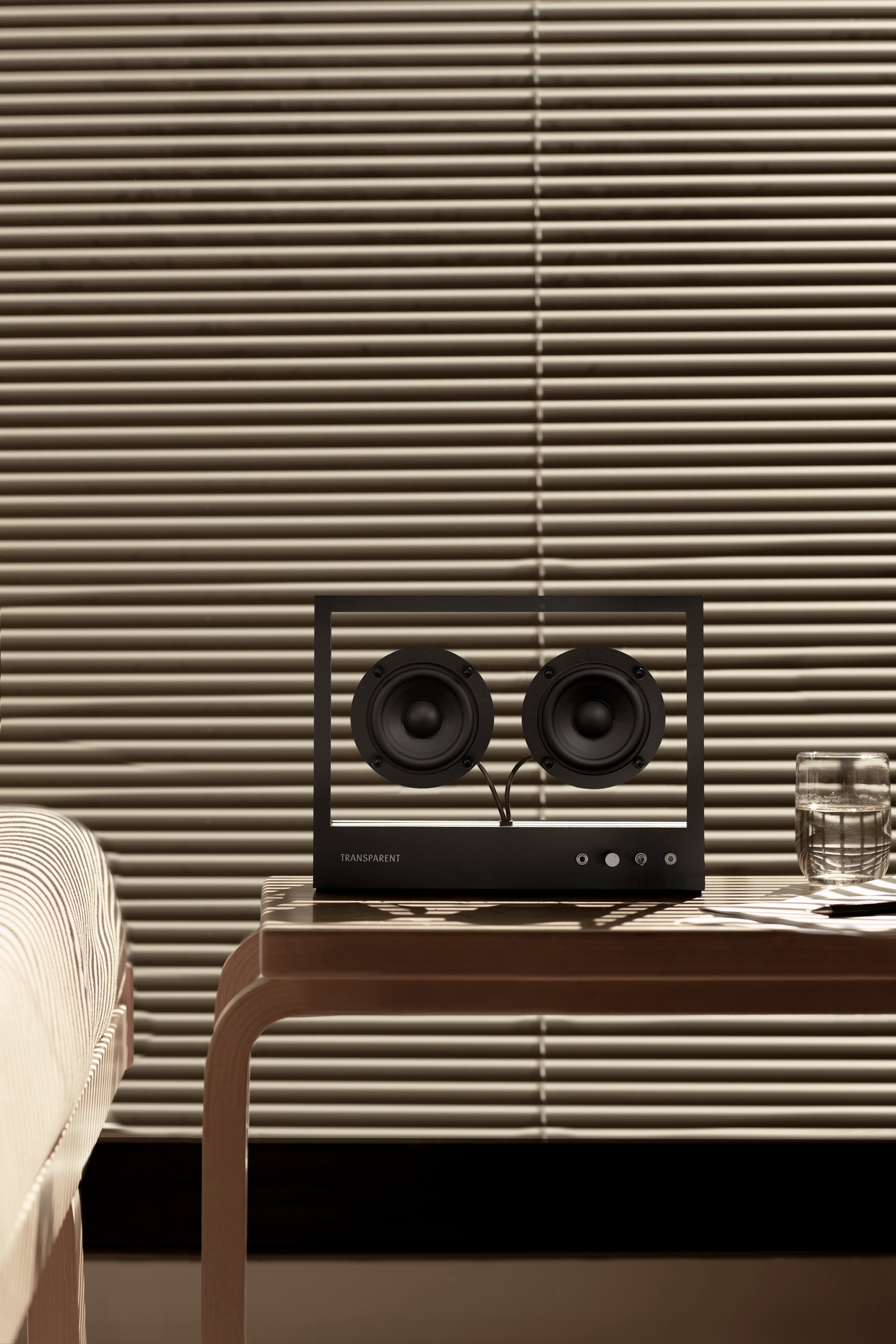 SMALL TRANSPARENT SPEAKER BLACK