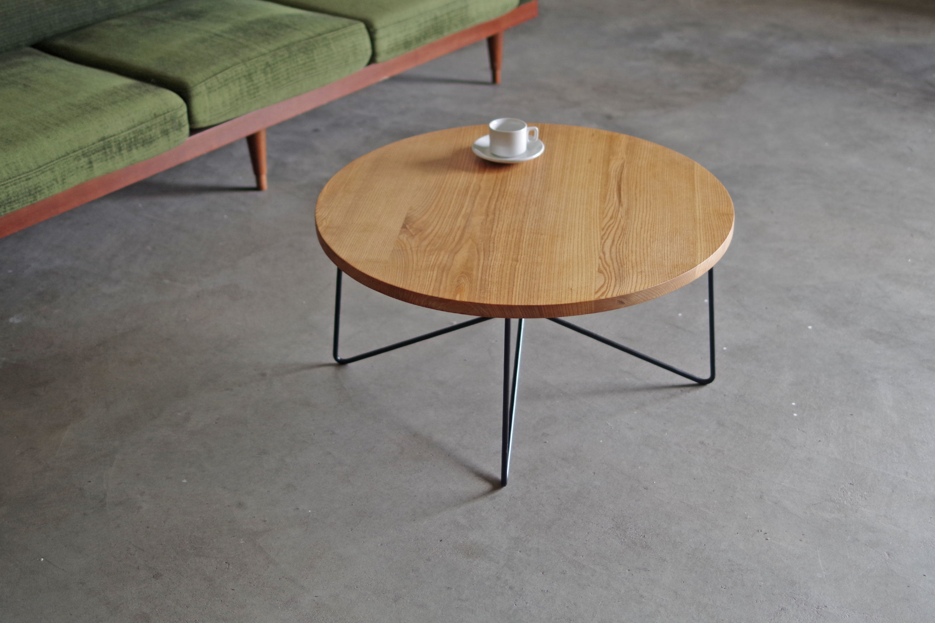 ASH LIVING TABLE LOW