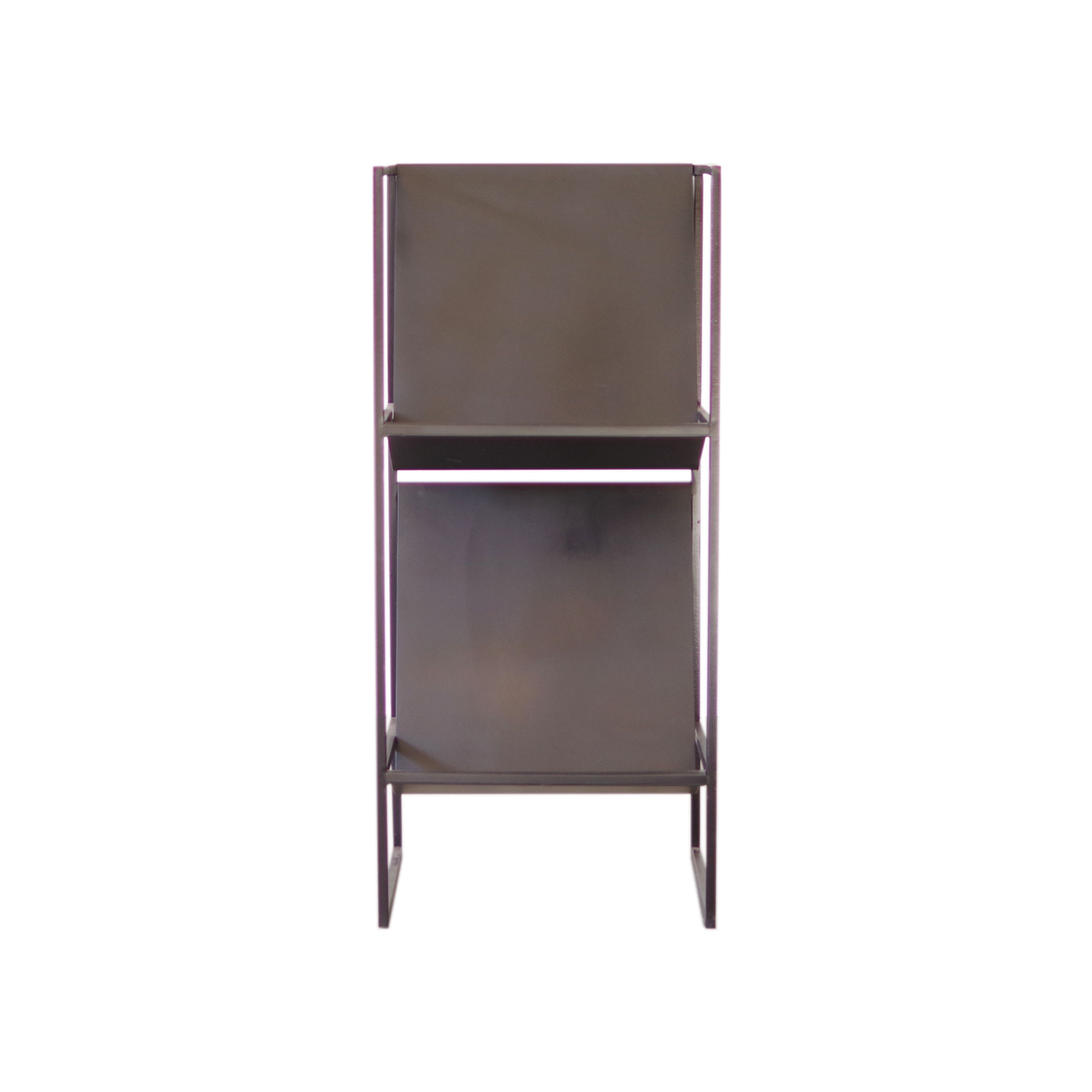 シンプルなアイアンのマガジンラック