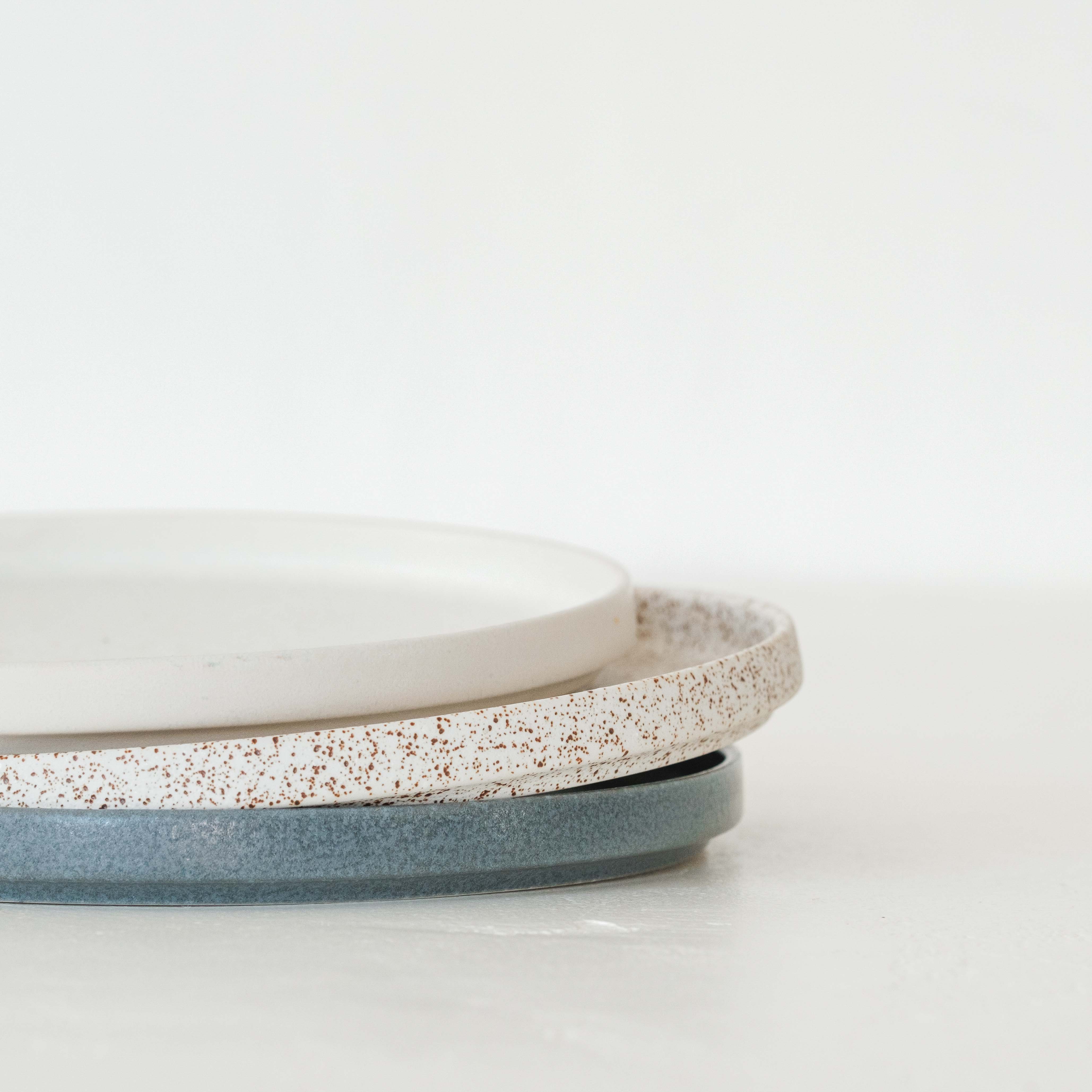 KITTATE PLATE