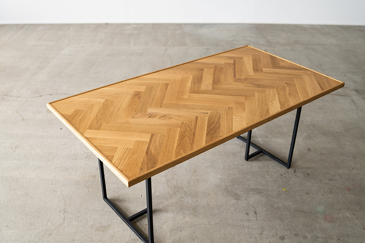 NODEⅡ HERRINGBONE LIVING DINING TABLE
