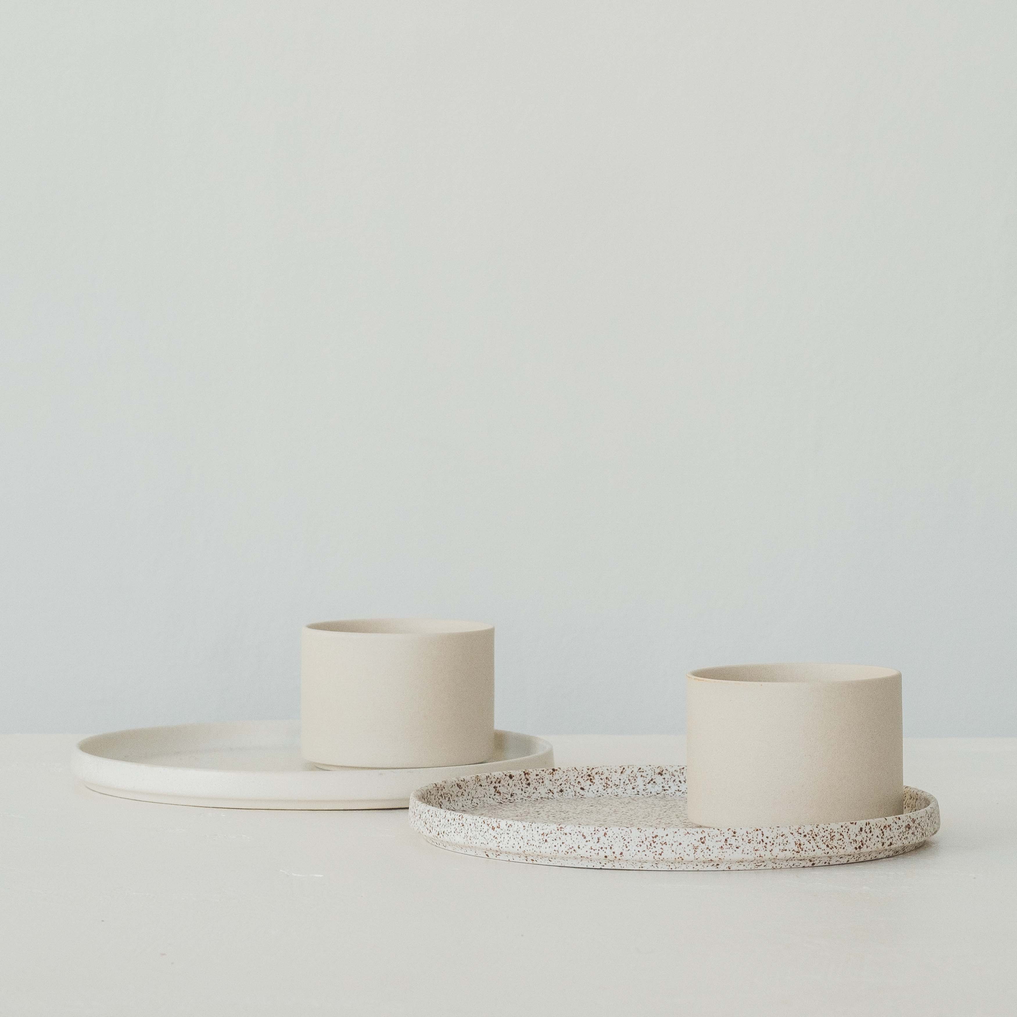KITTATE PLATE