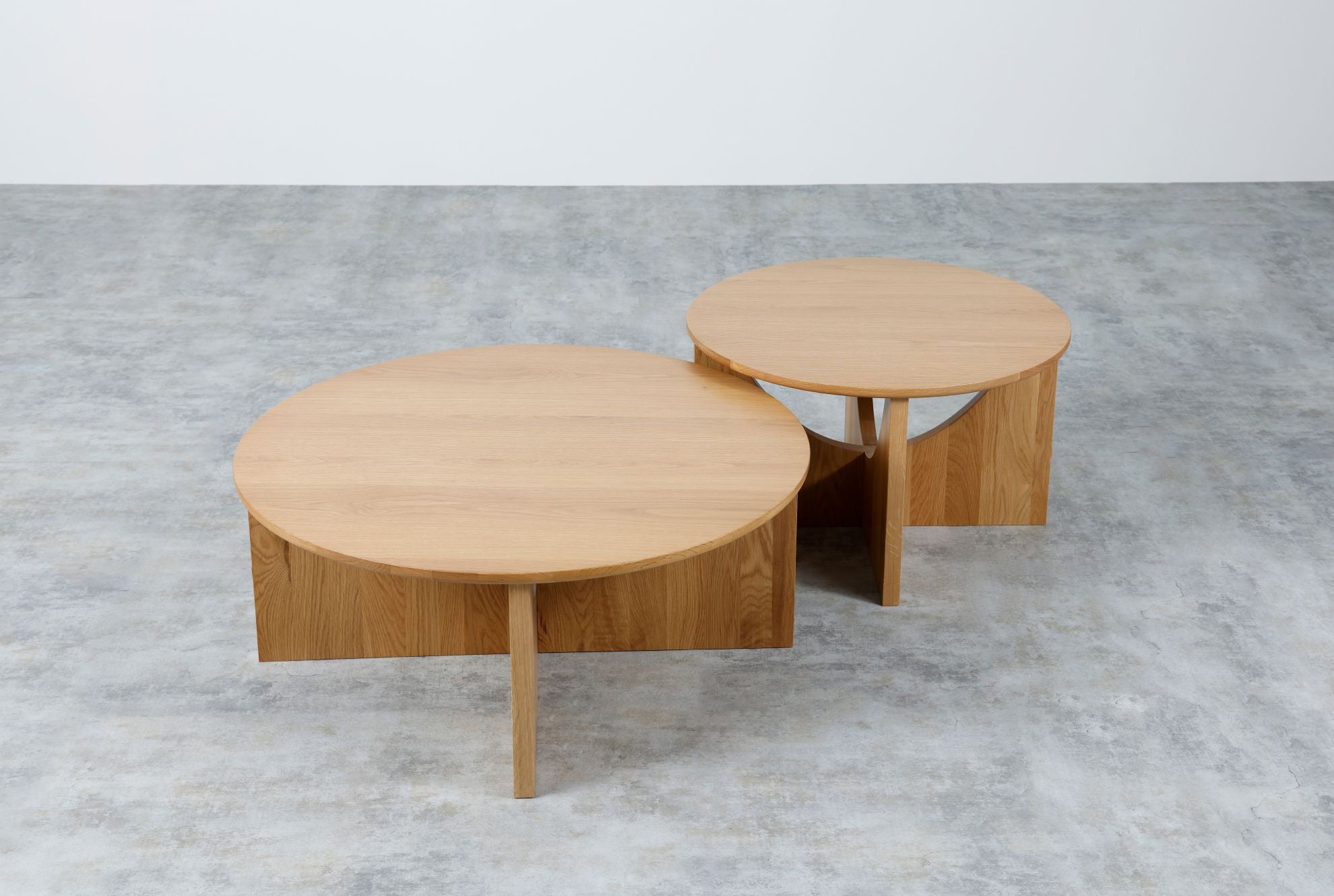 MARS CENTER TABLE 65