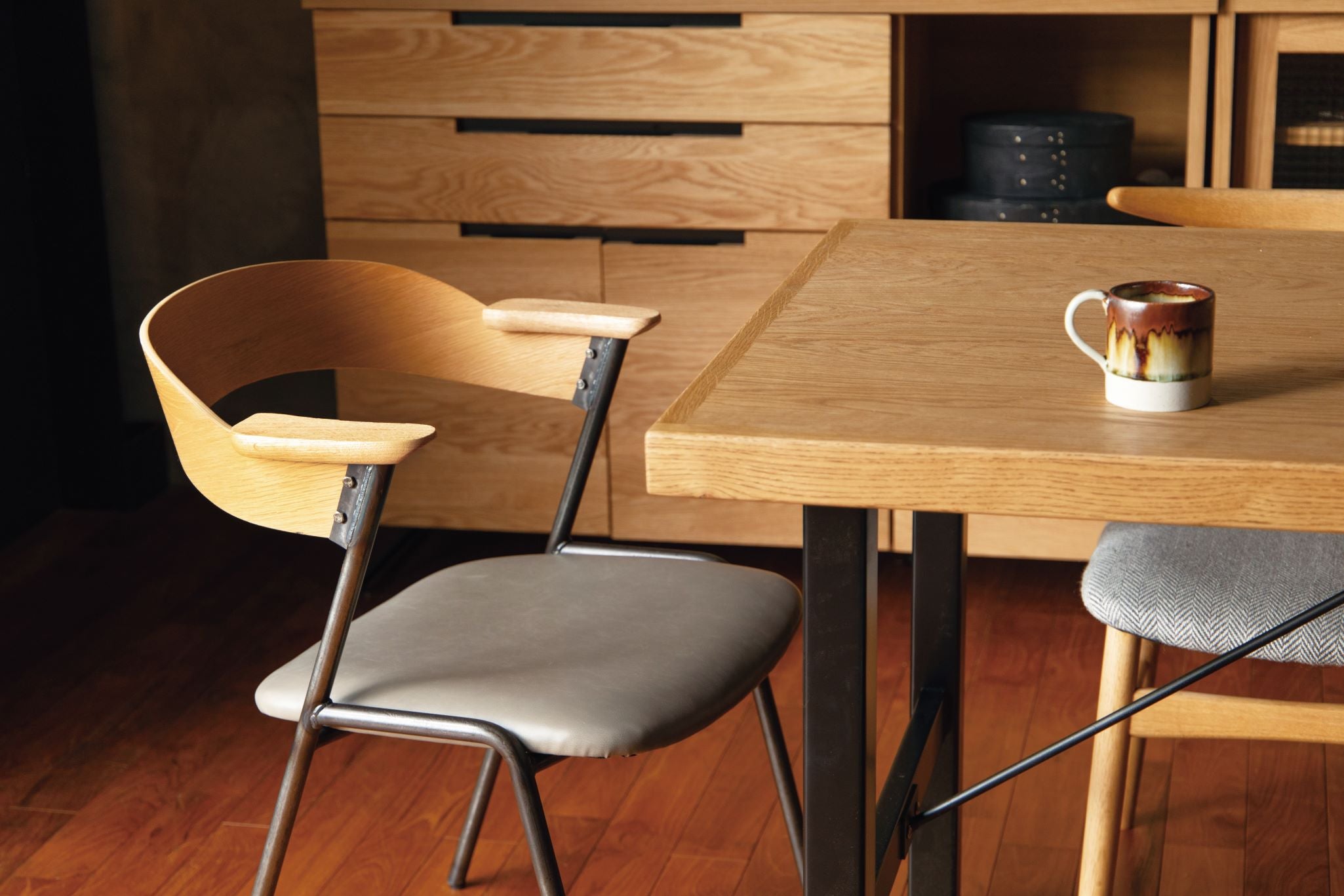 danis short arm chair NT/PU