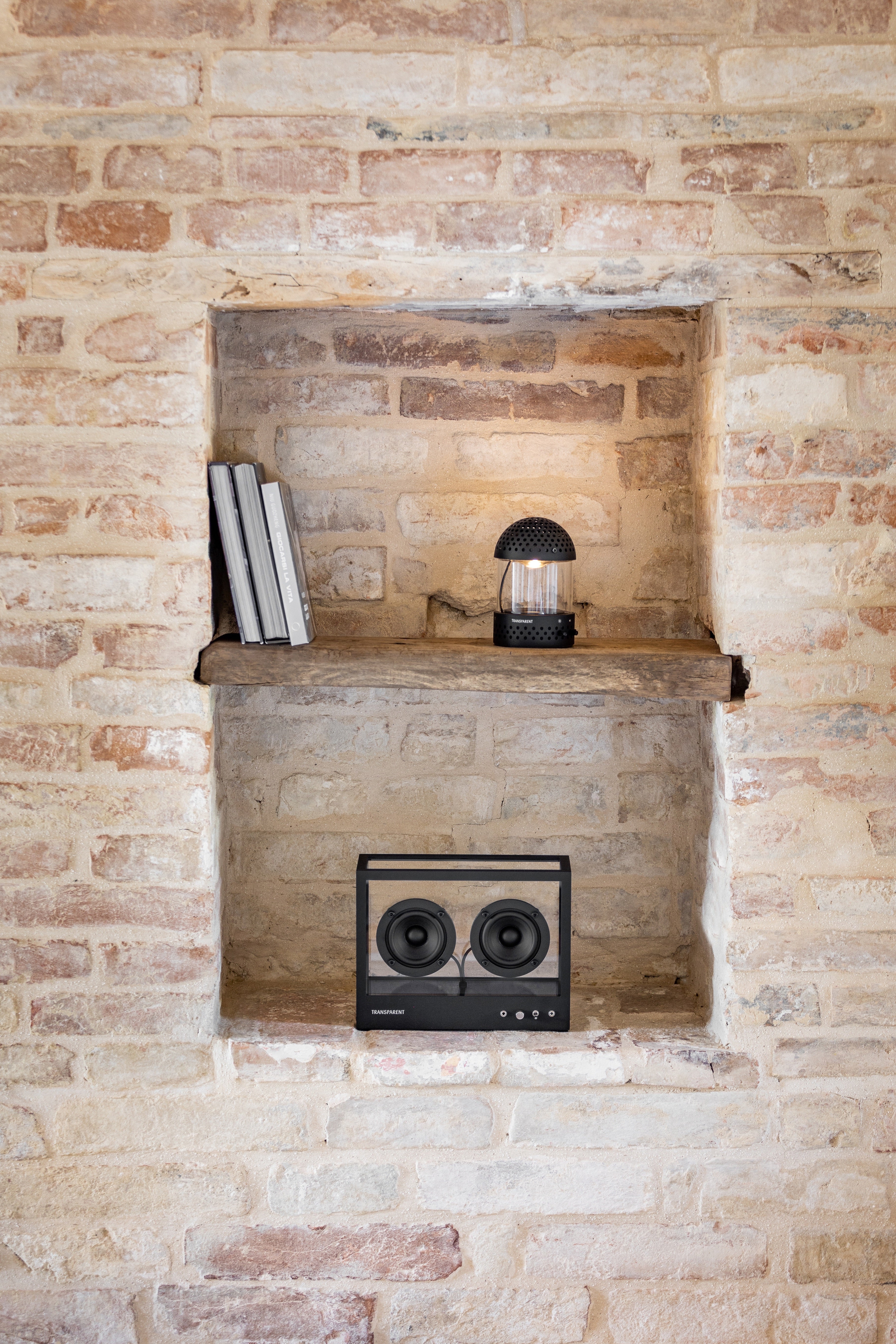 SMALL TRANSPARENT SPEAKER BLACK