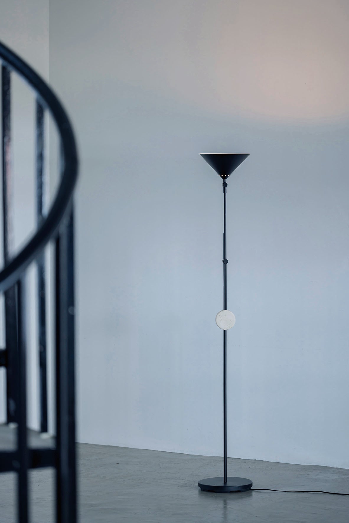 Turo|FLOOR LIGHT