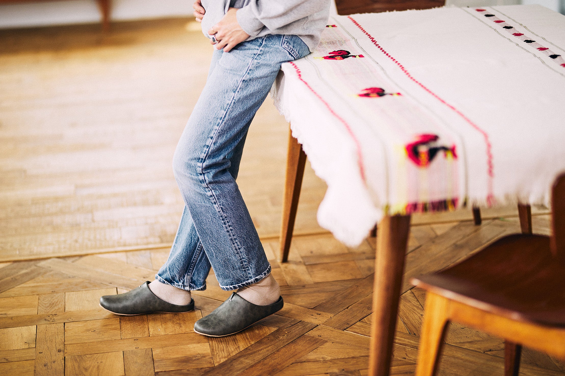 room's|ROOM SLIPPERS