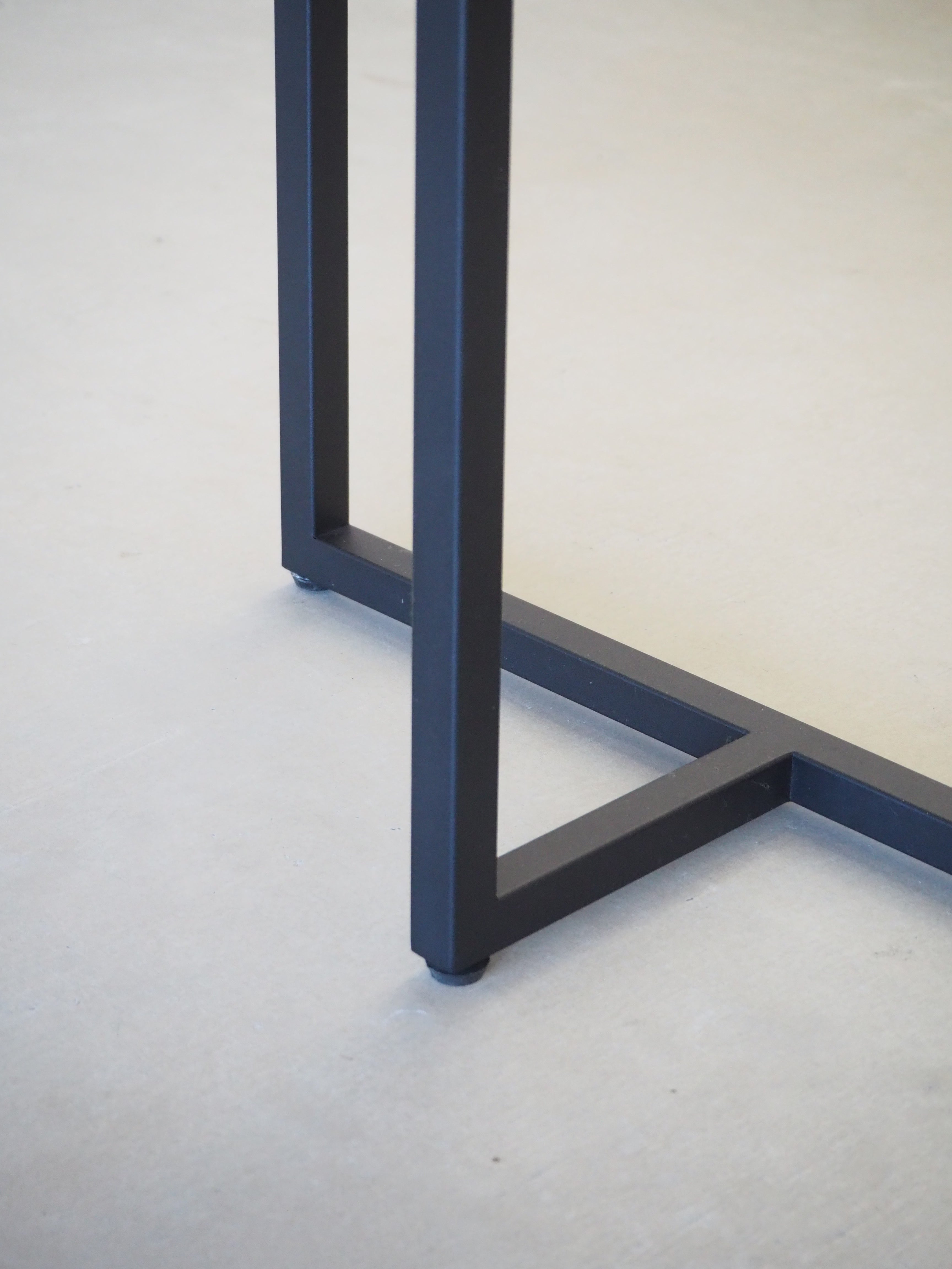 NODEⅡ HERRINGBONE LIVING DINING TABLE