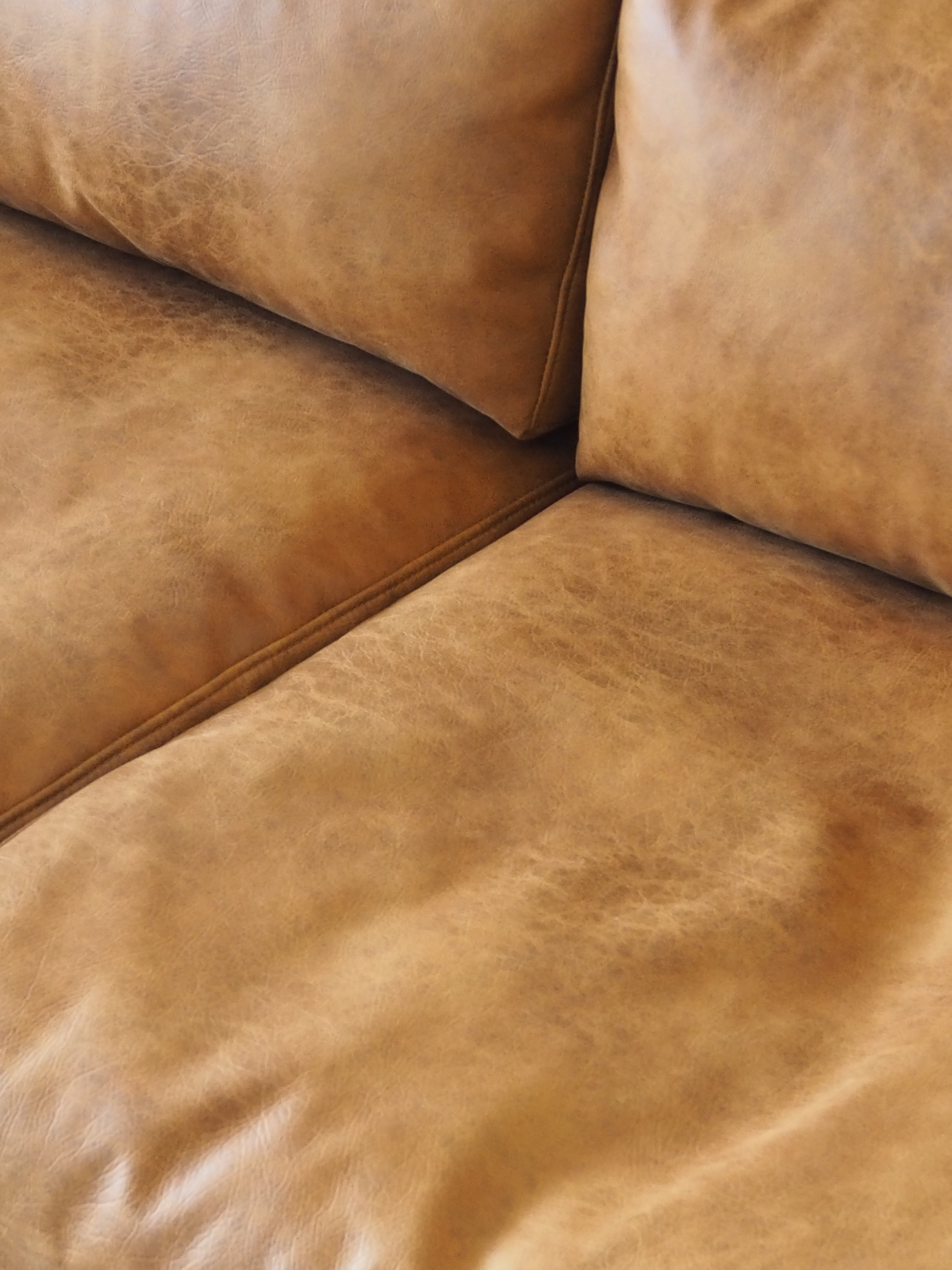 PLUTO COUCH SOFA