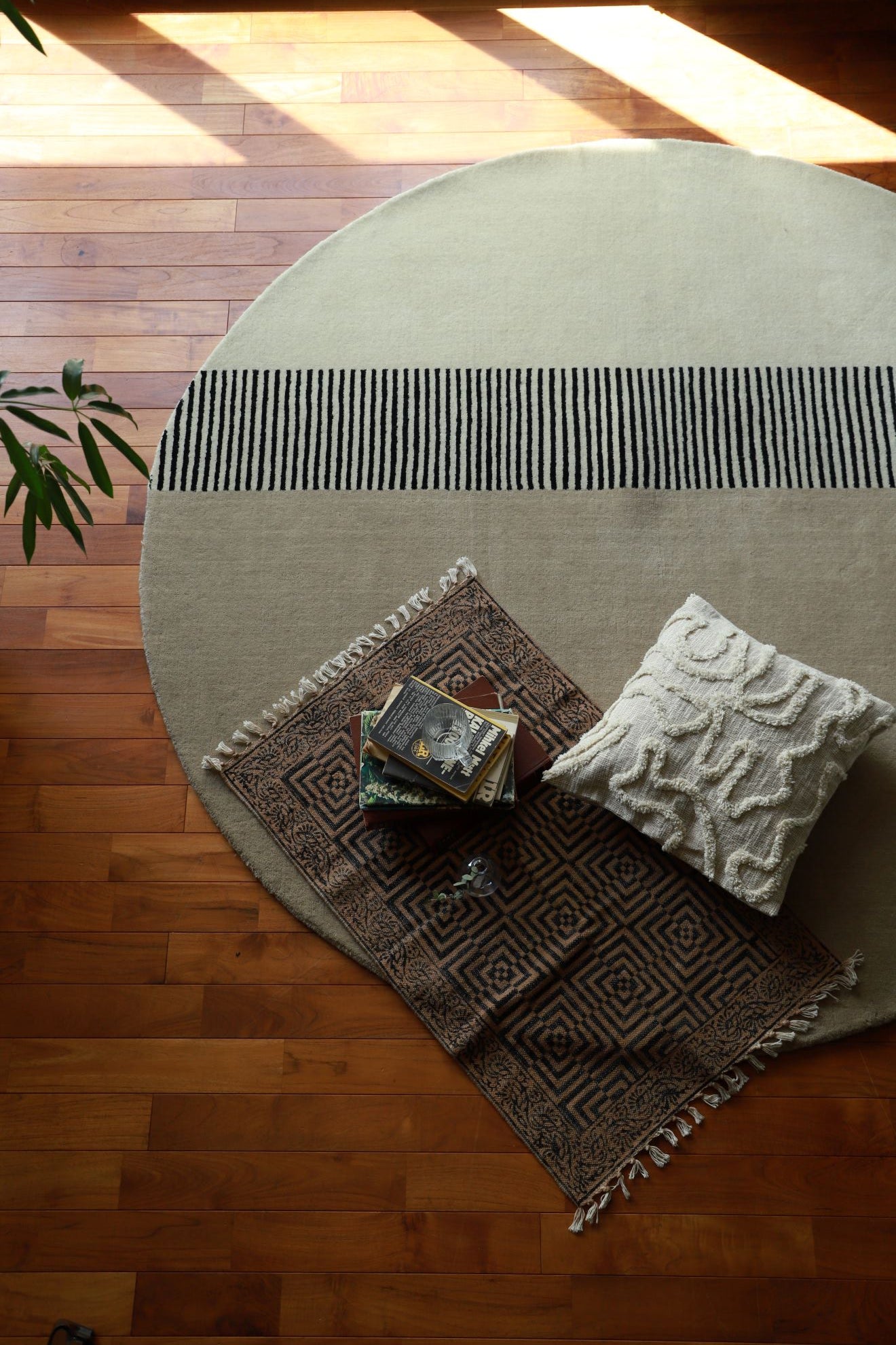 pell wool rug circle bis