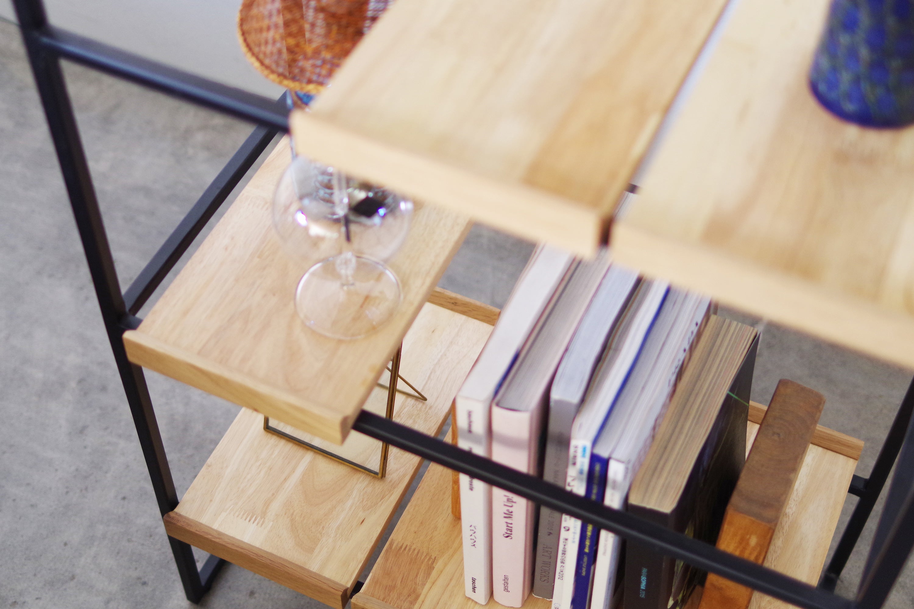 DISPLAY SHELF