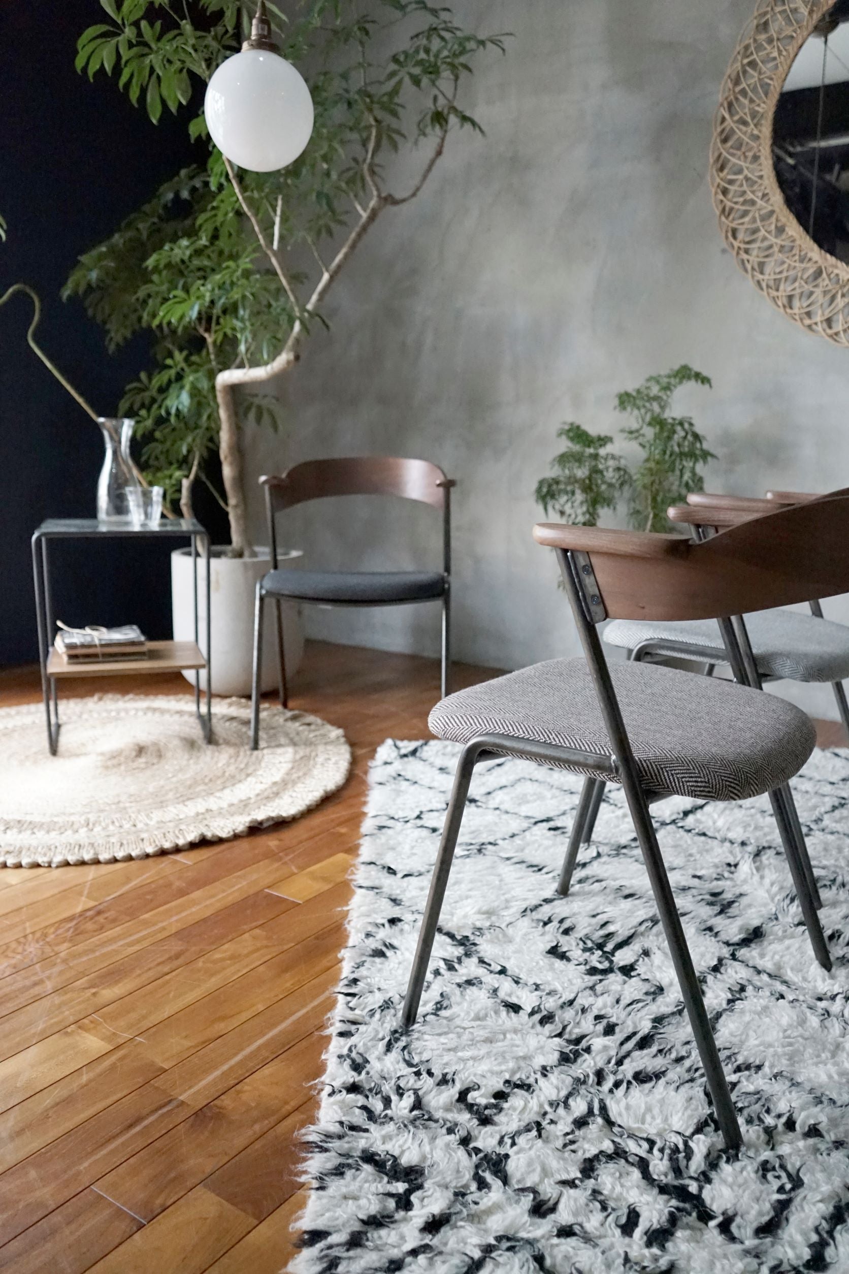 danis short arm chair WN/PU