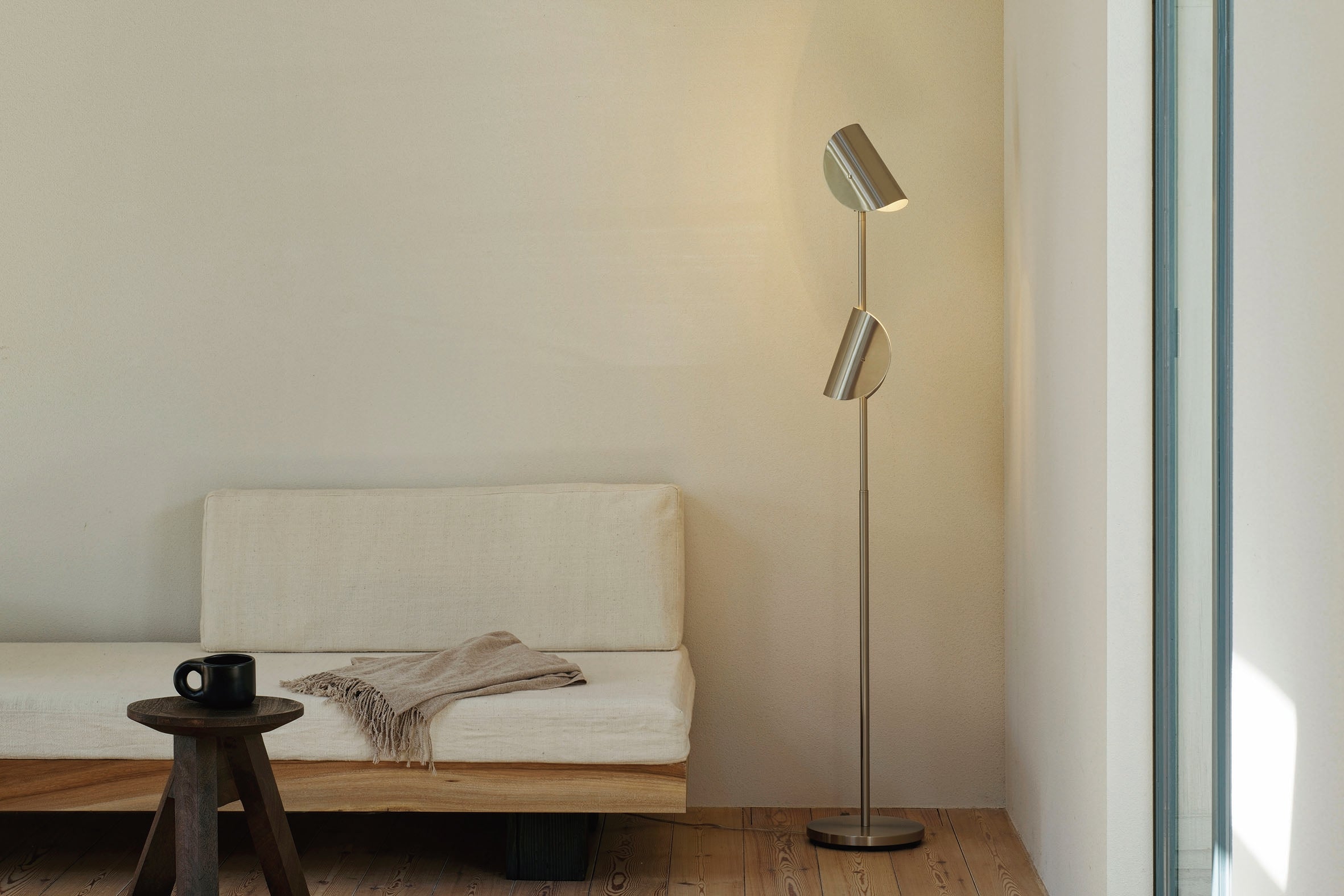 Ferrum|FLOOR LIGHT