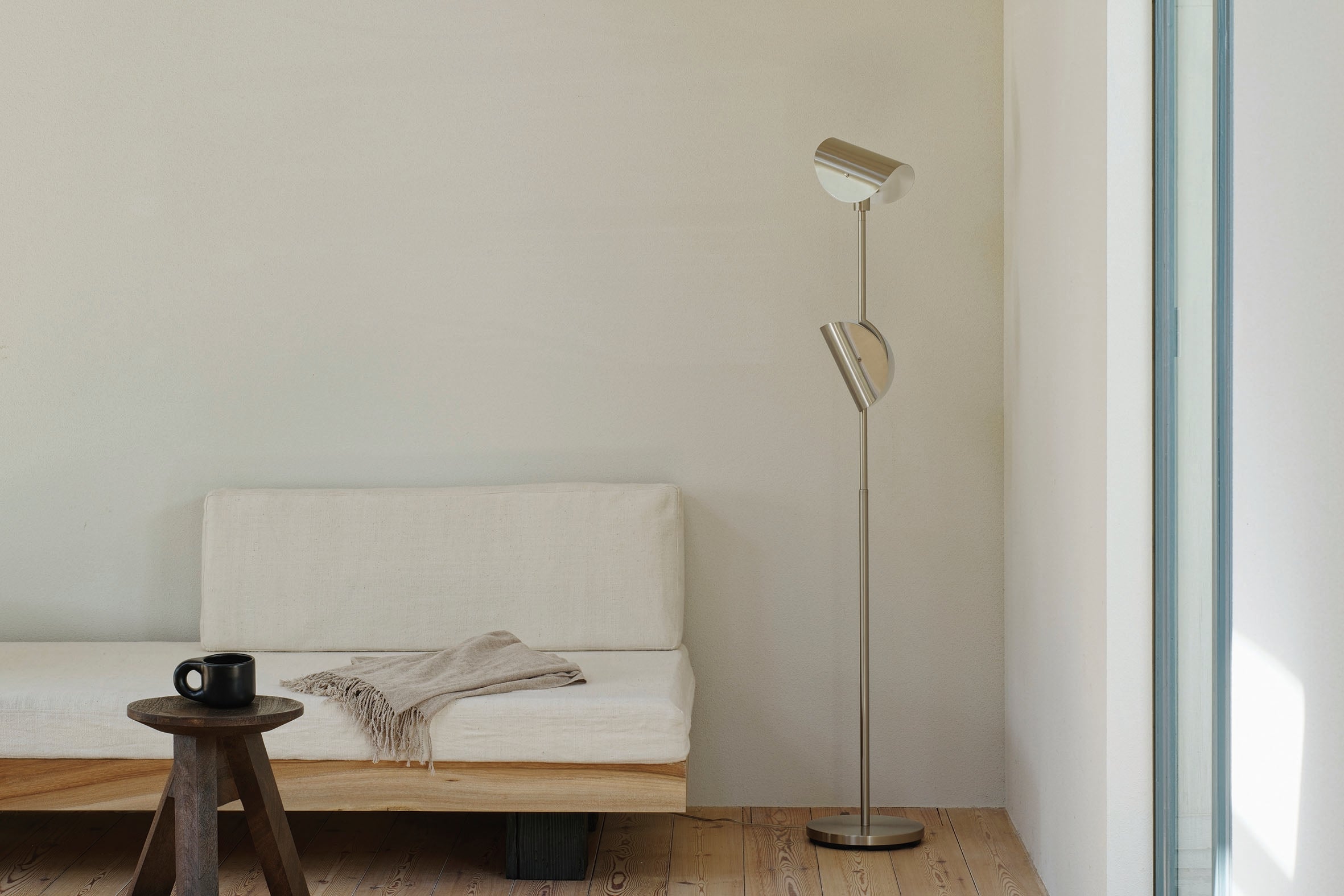 Ferrum|FLOOR LIGHT