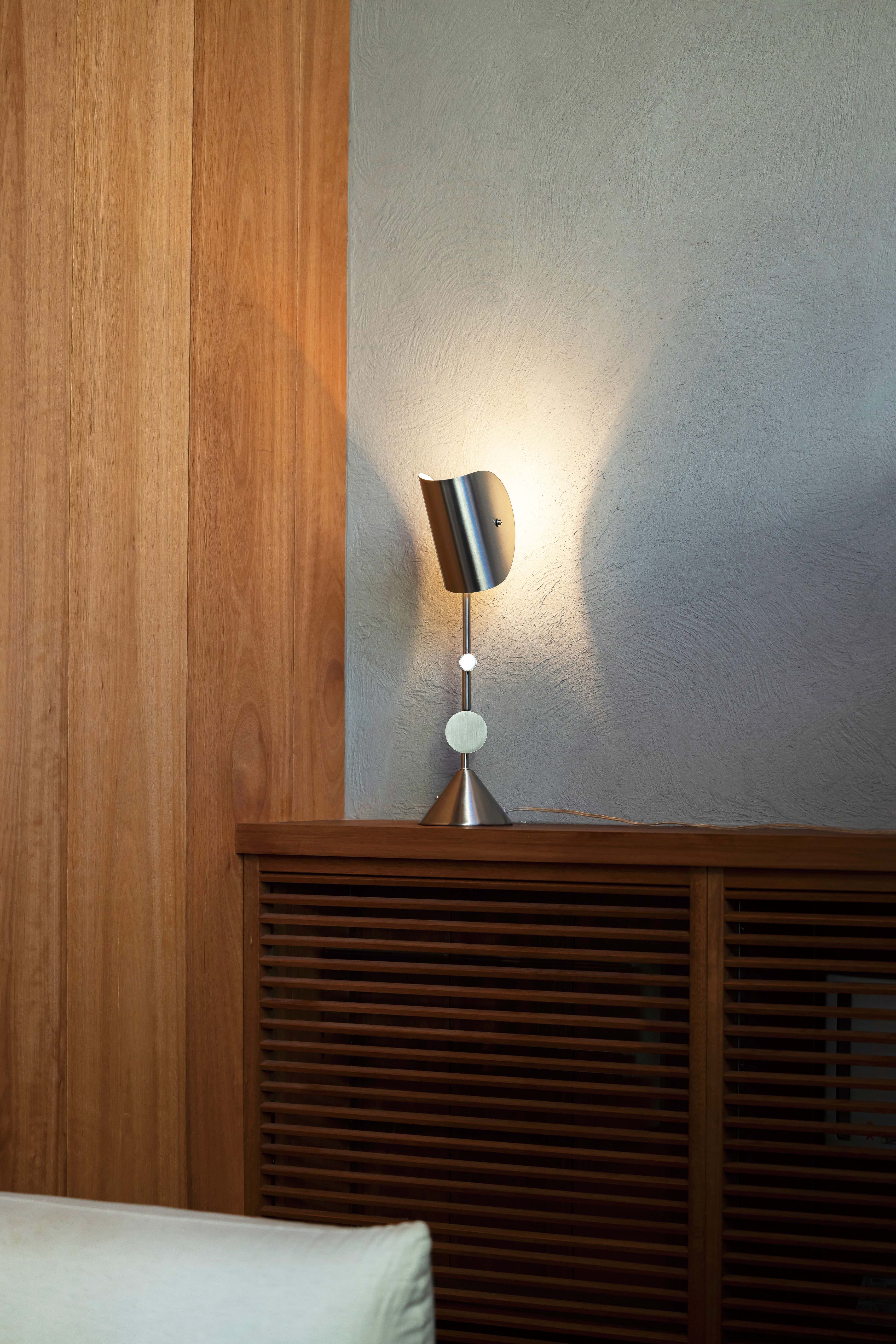 Ferrum|DESK LIGHT