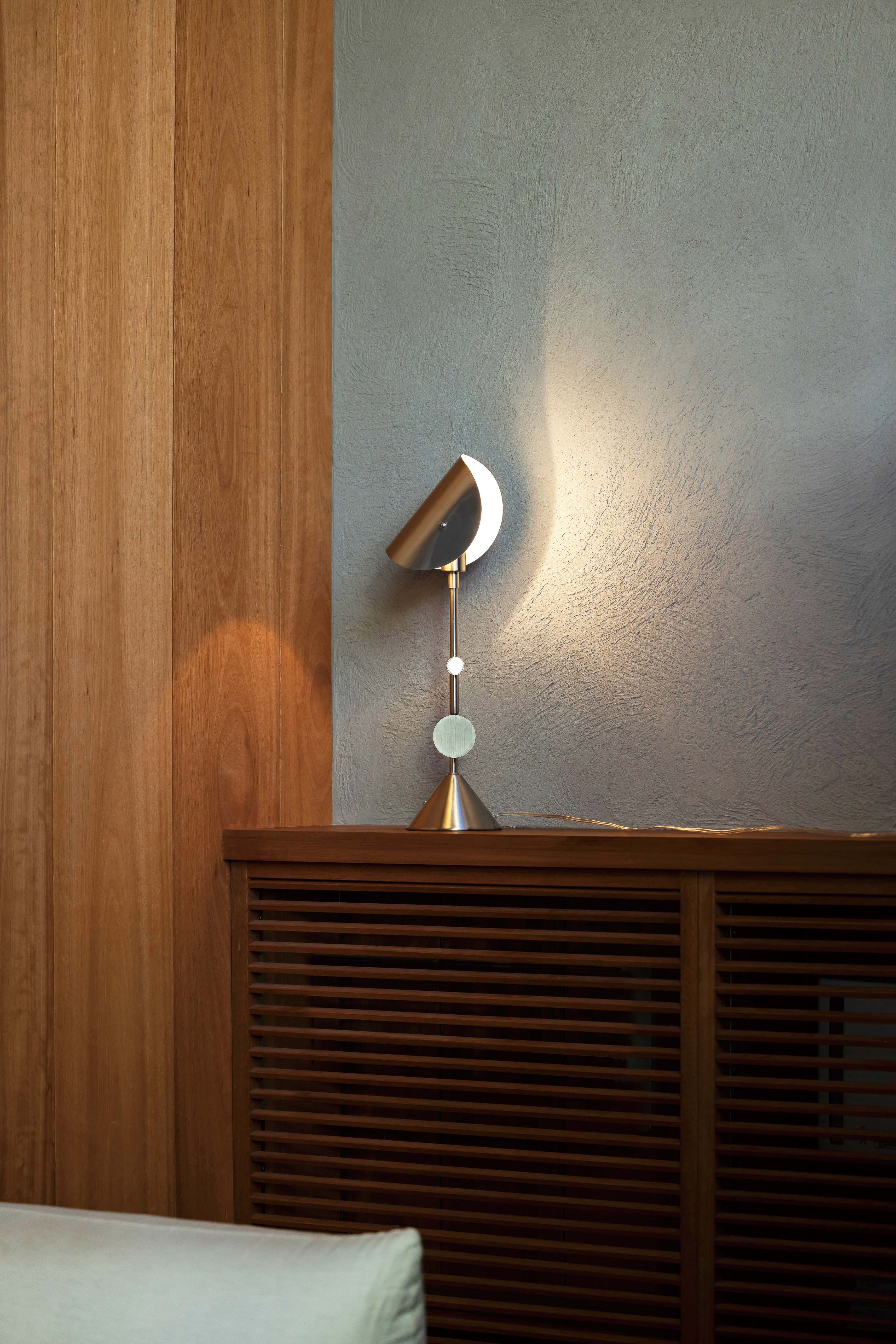 Ferrum|DESK LIGHT