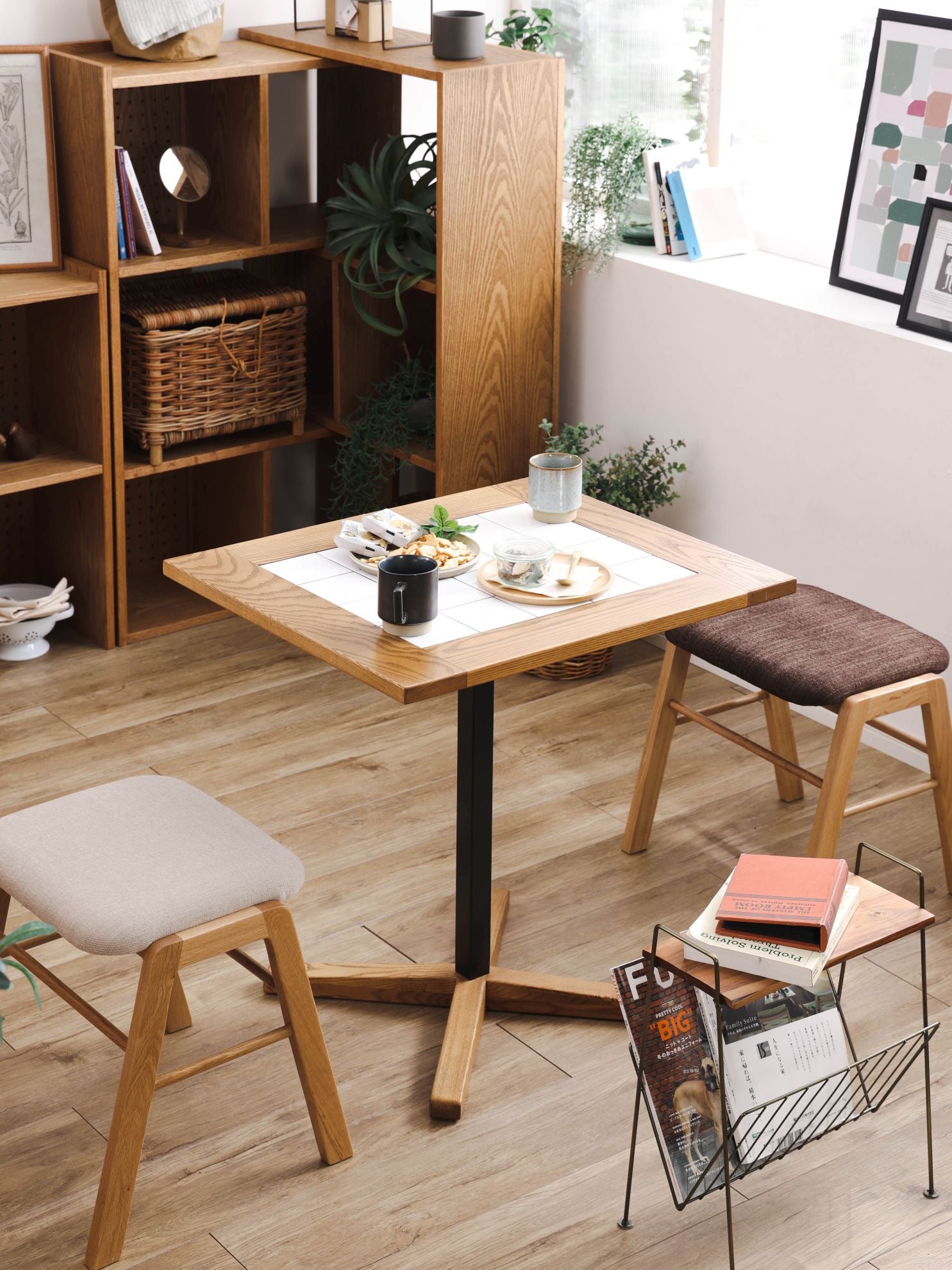 TOFFY CAFE TABLE TILE