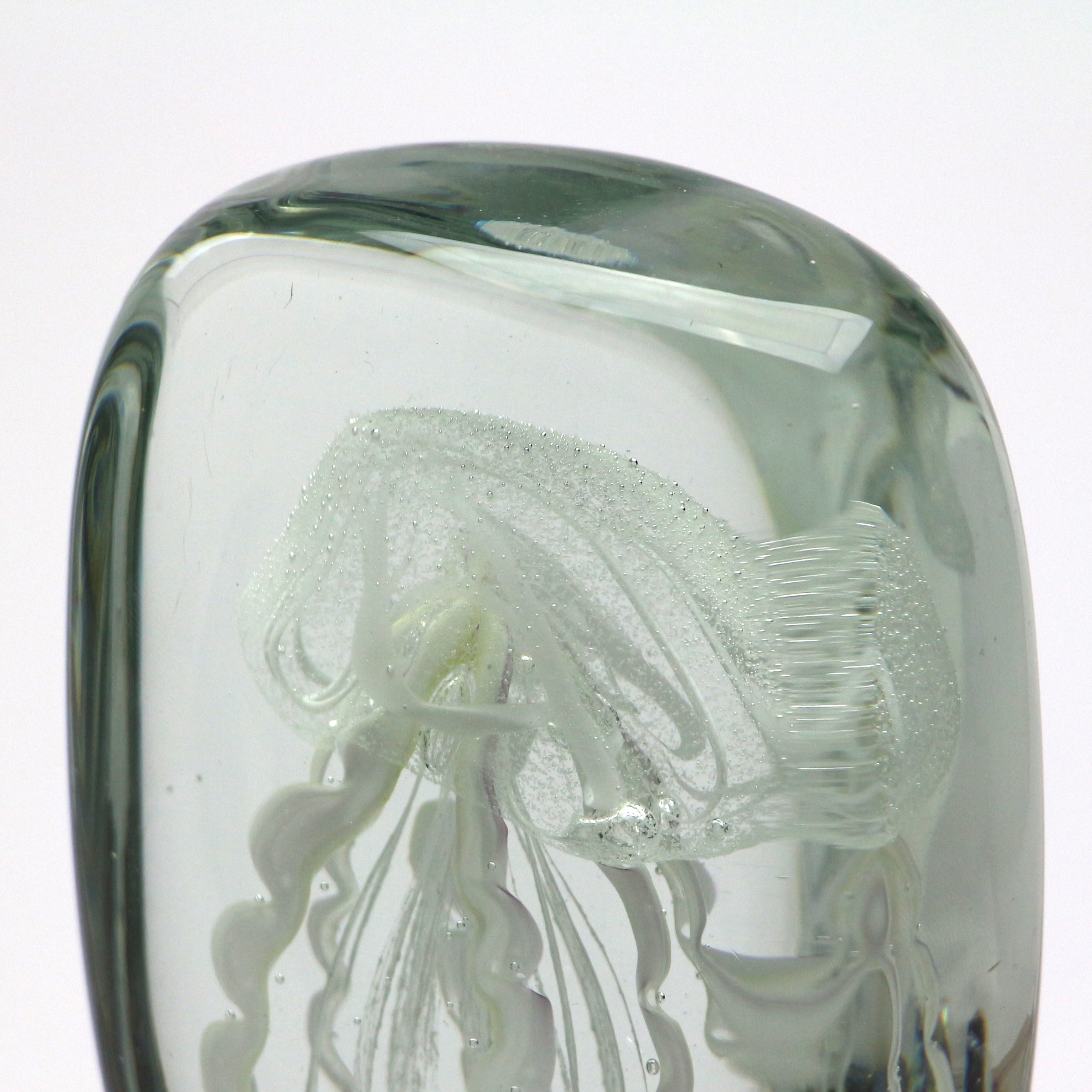 Jellyfish Twisted Leg "Tall / White"