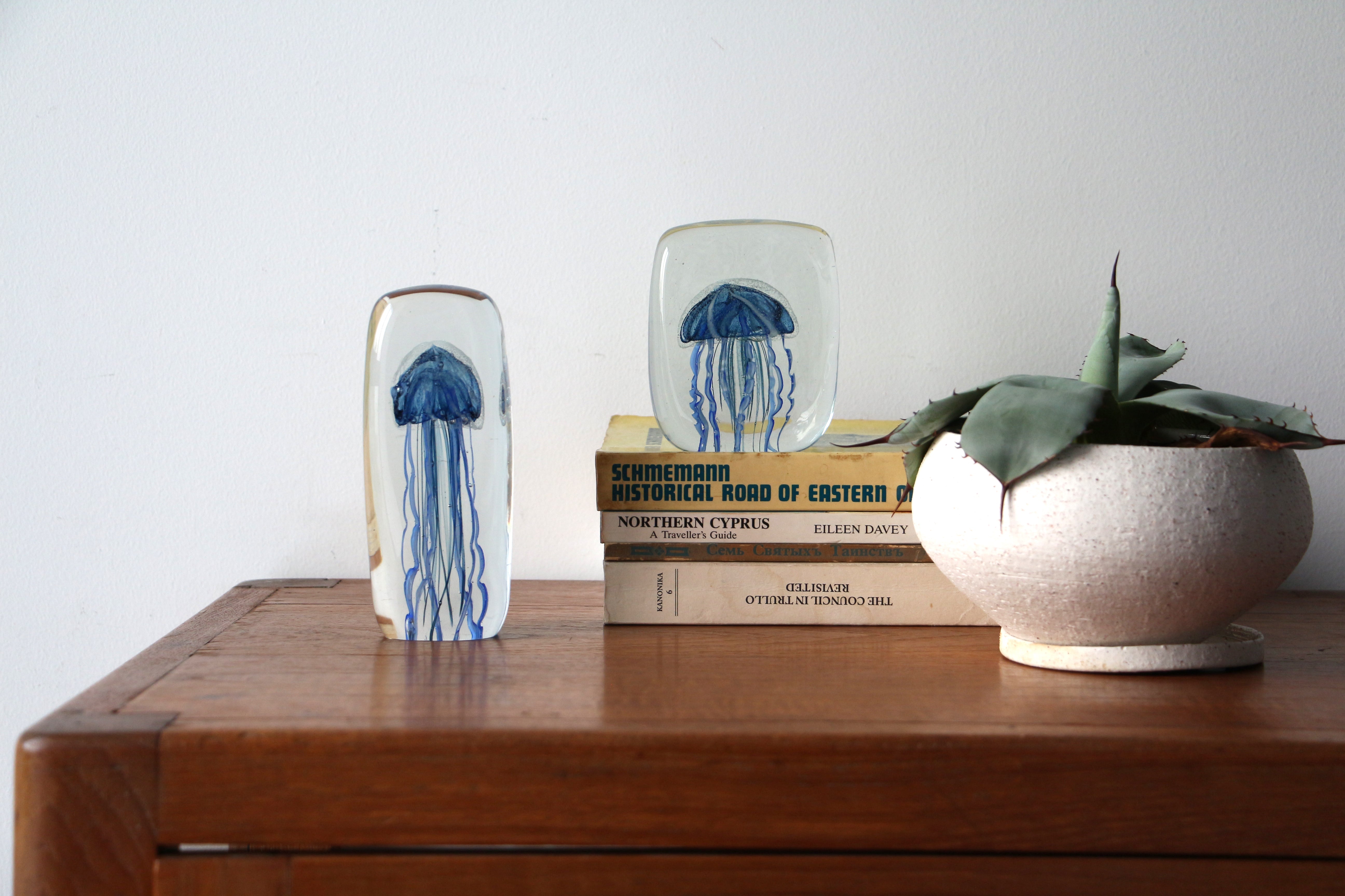 Jellyfish Twisted Leg "Tall / Blue"