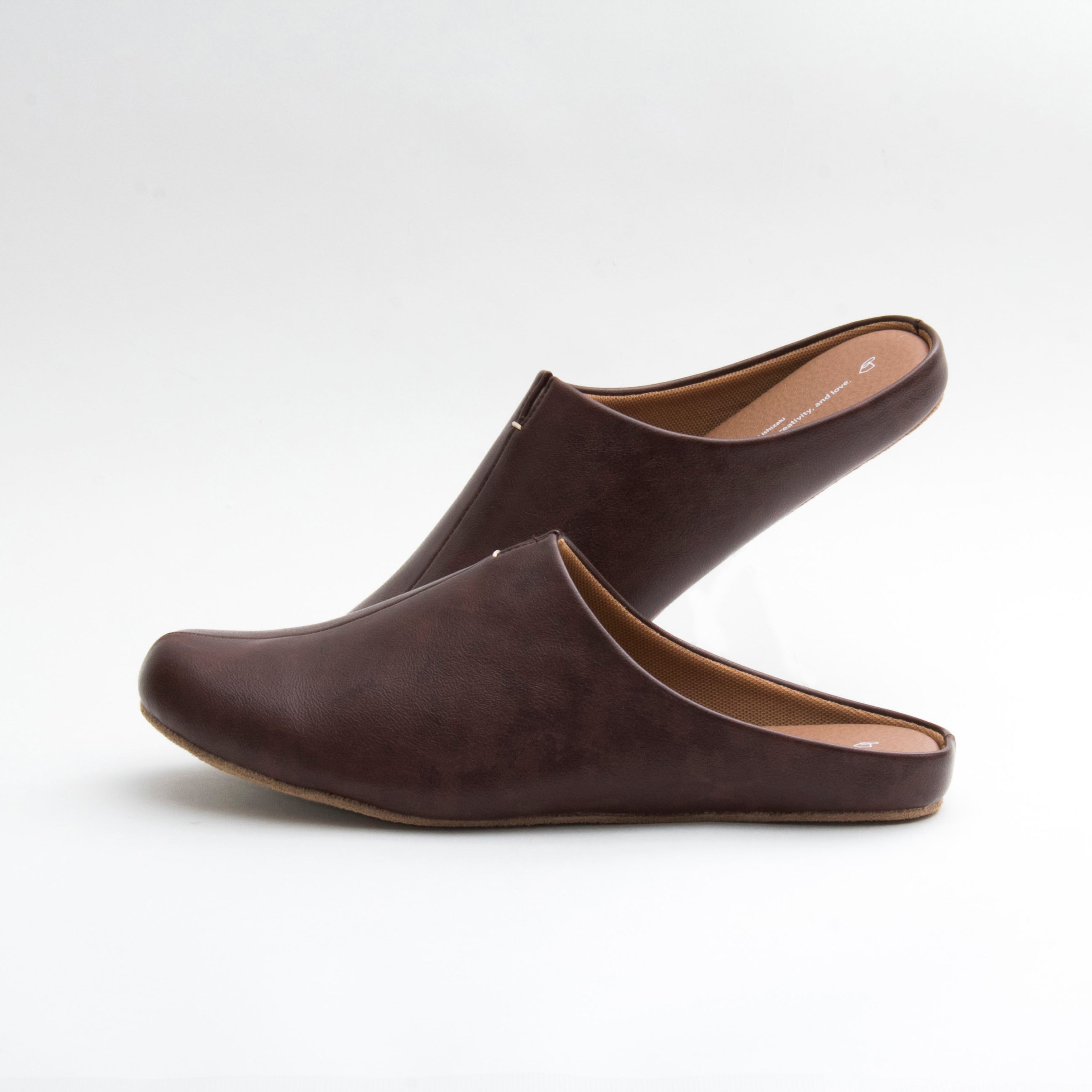 room's|ROOM SLIPPERS