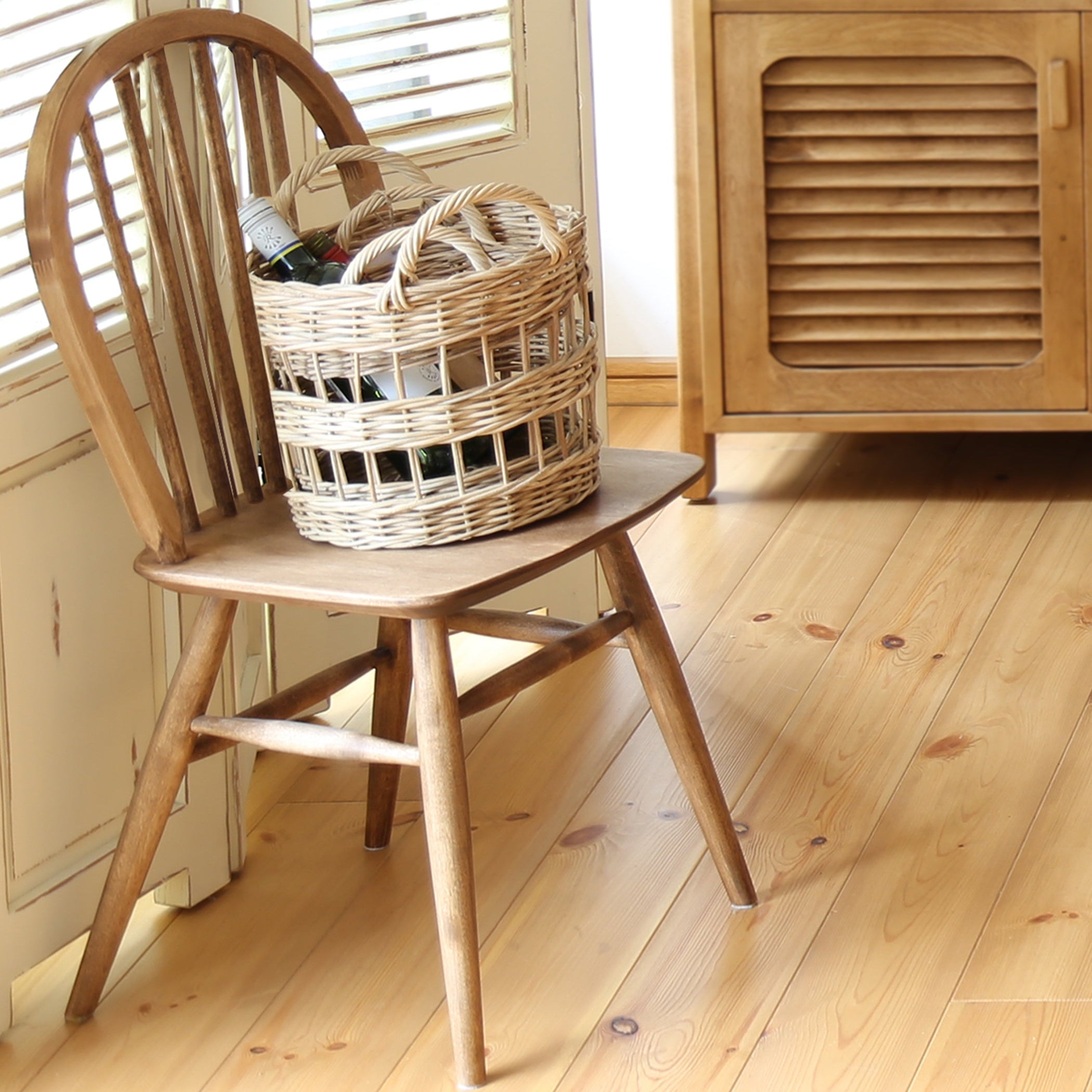 北欧 カフェ ダイニングチェア