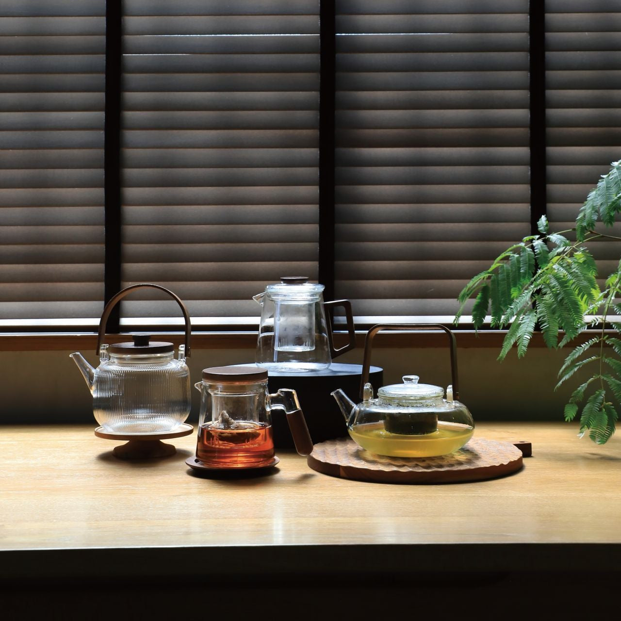 noon teapot