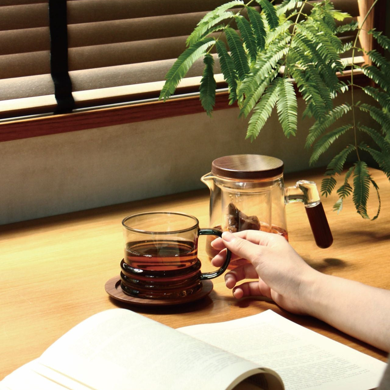 noon clear handle cup