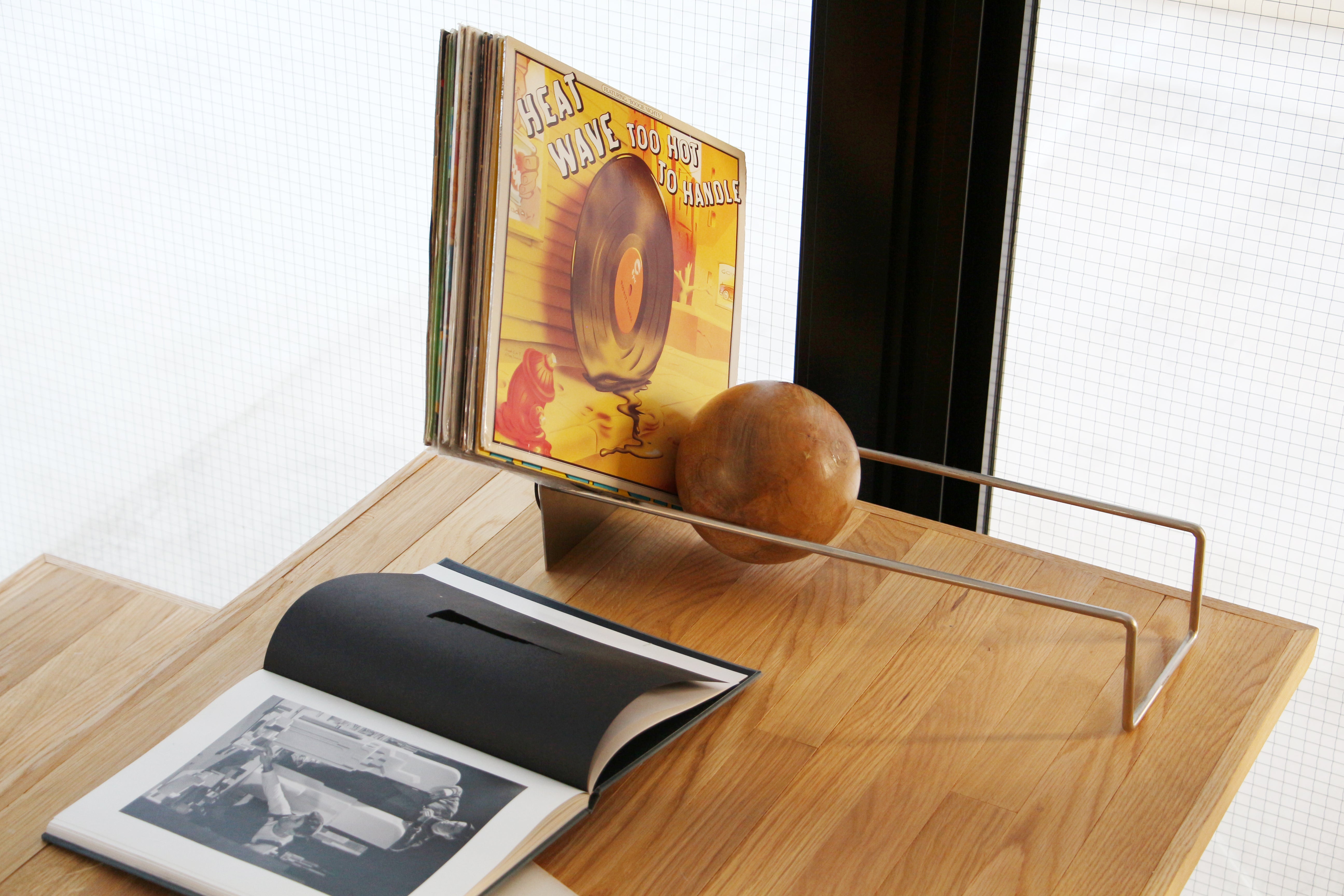 Slope Bookend "Silver"