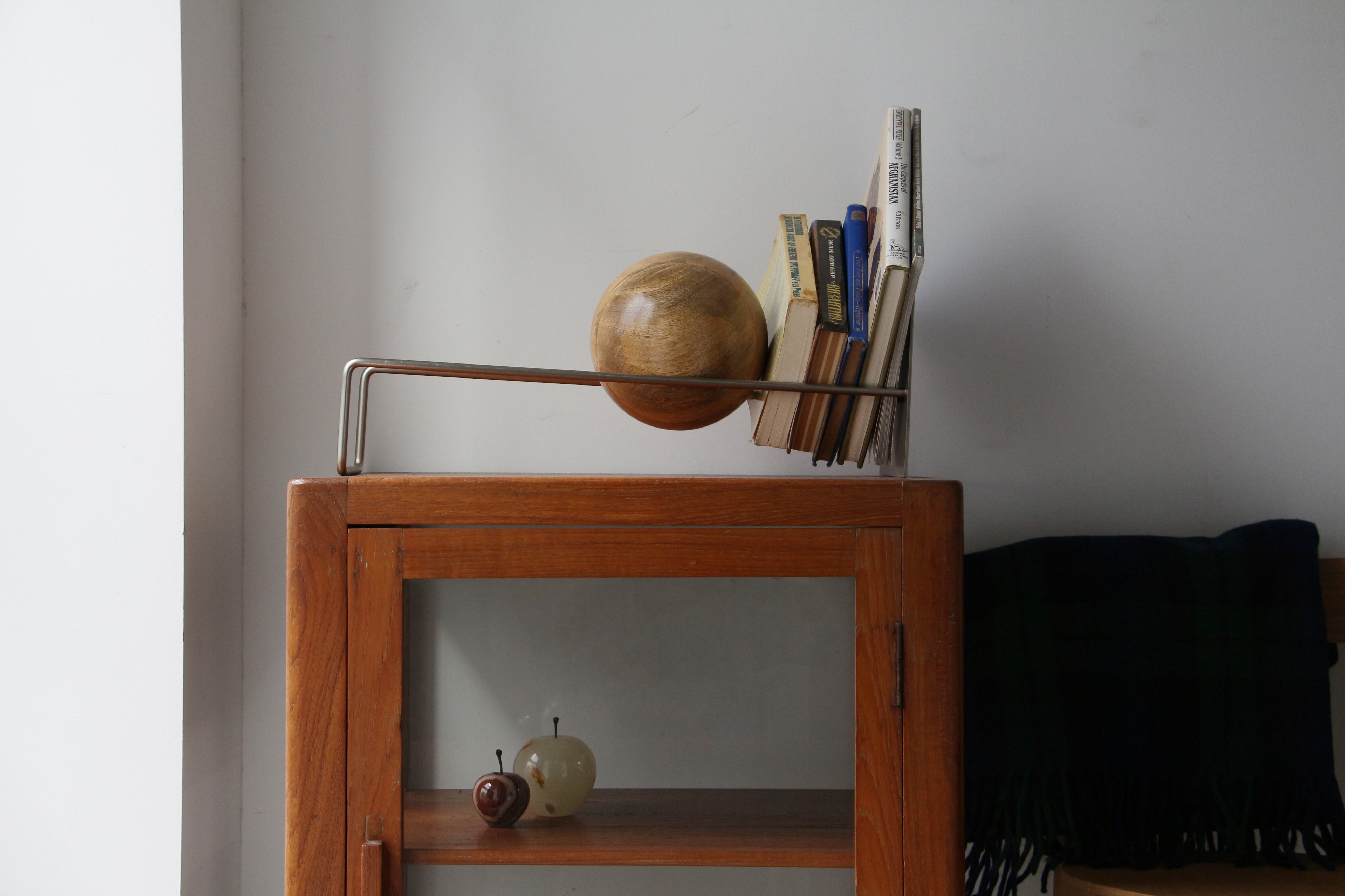 Slope Bookend "Silver"