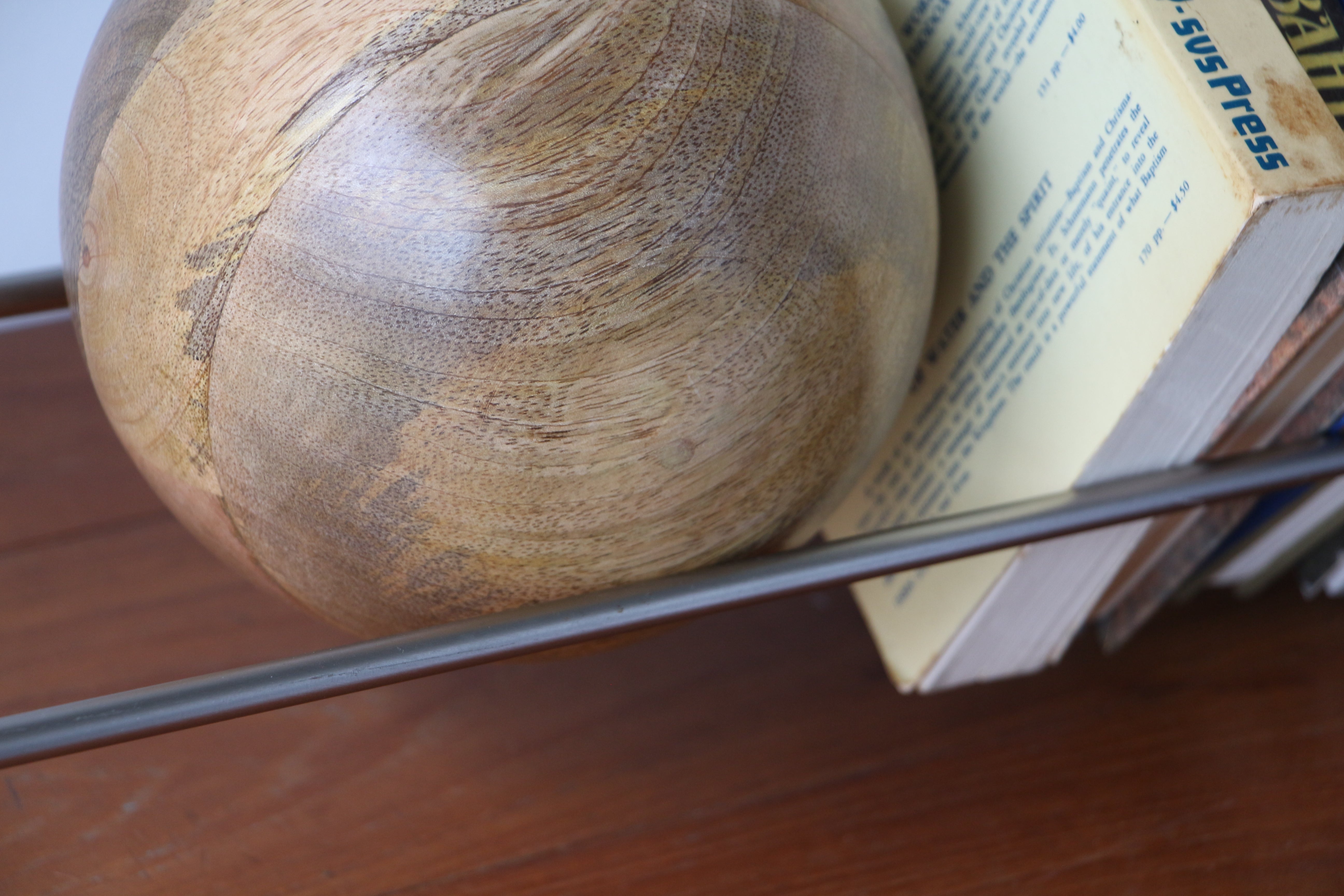 Slope Bookend "Silver"