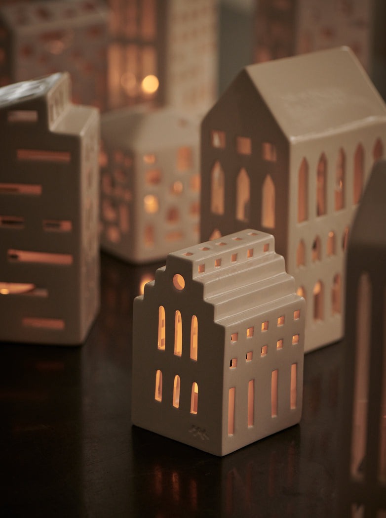 URBANIA CANDLE HOLDER