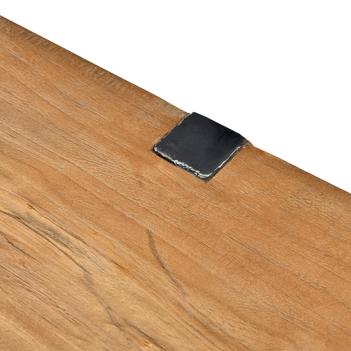 LIVING TABLE