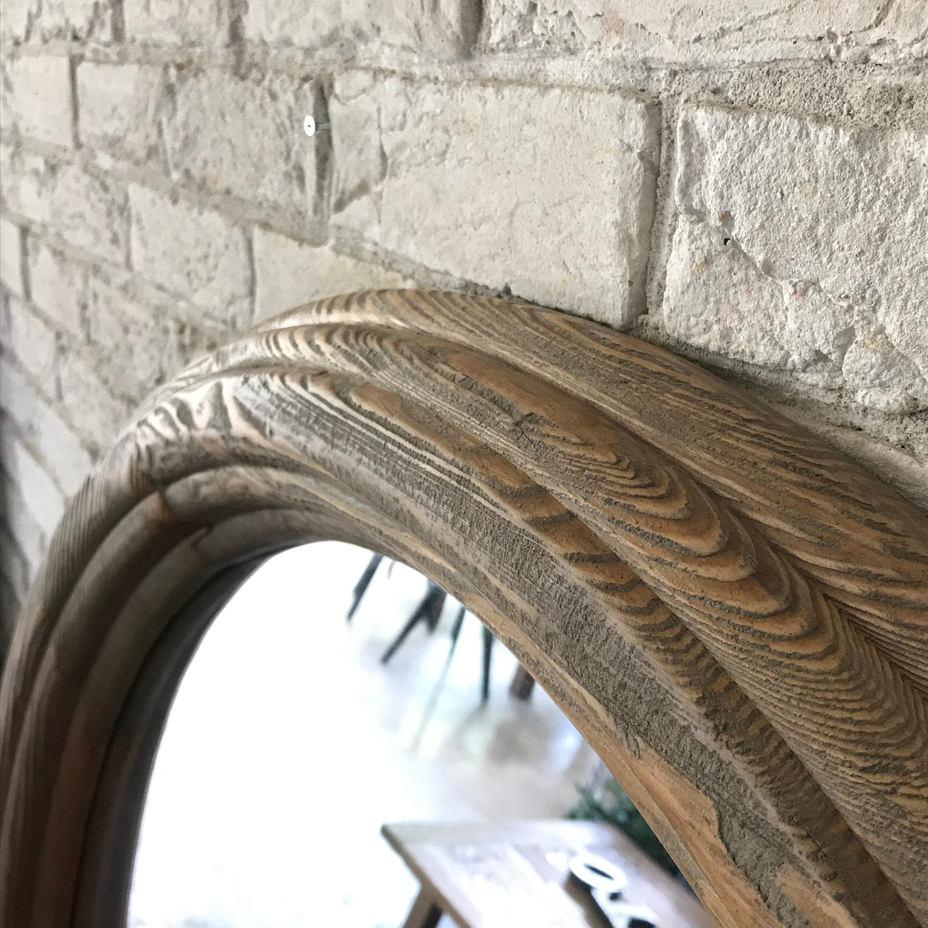 ROUND STAND&WALL MIRROR