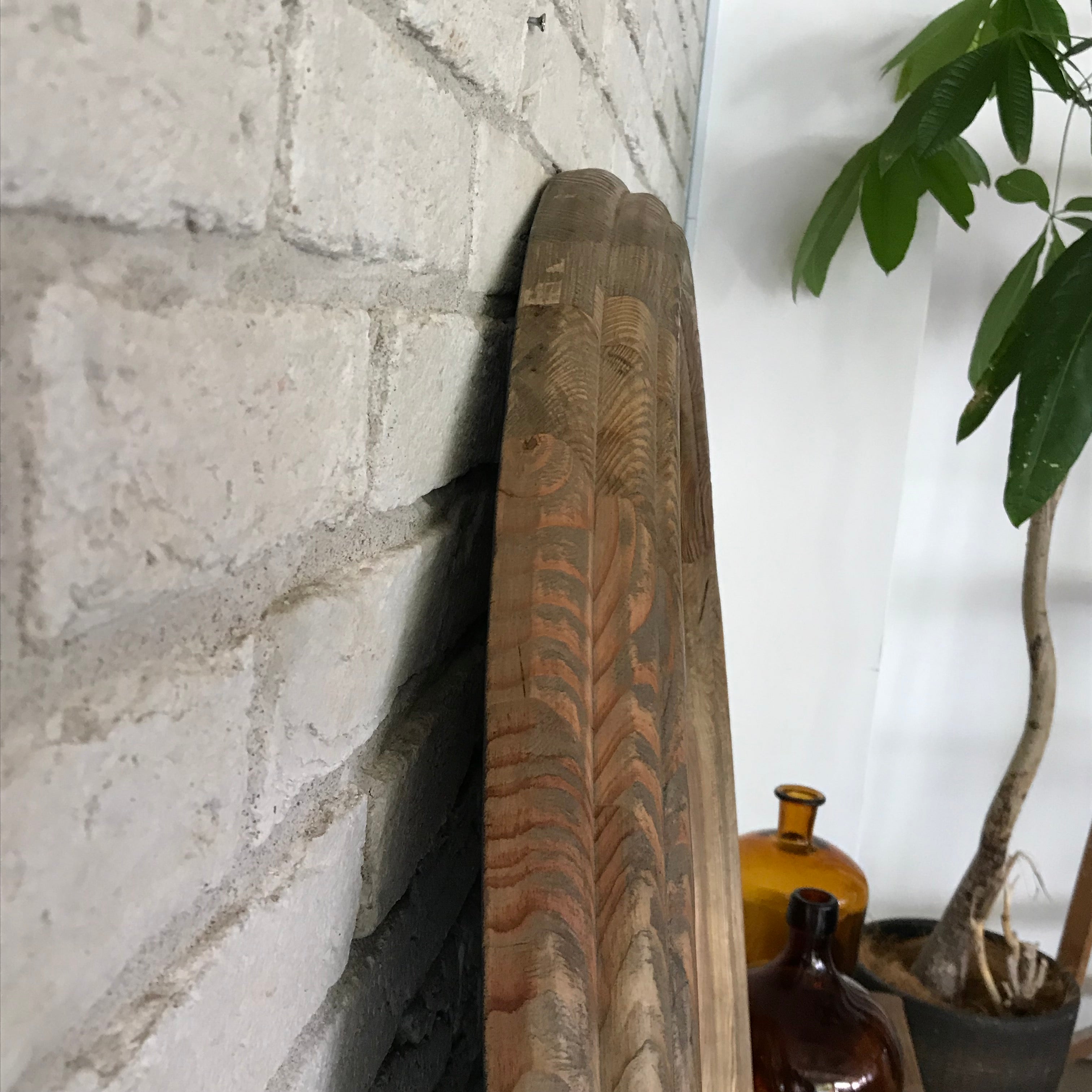 ROUND STAND&WALL MIRROR