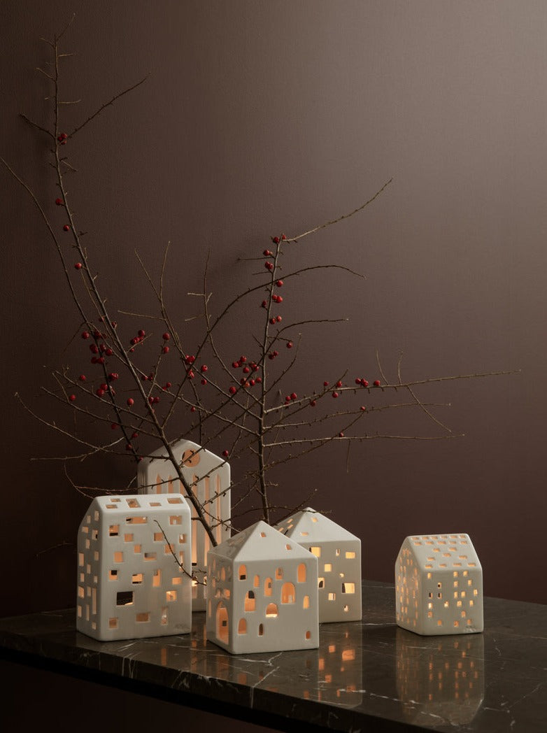 URBANIA CANDLE HOLDER