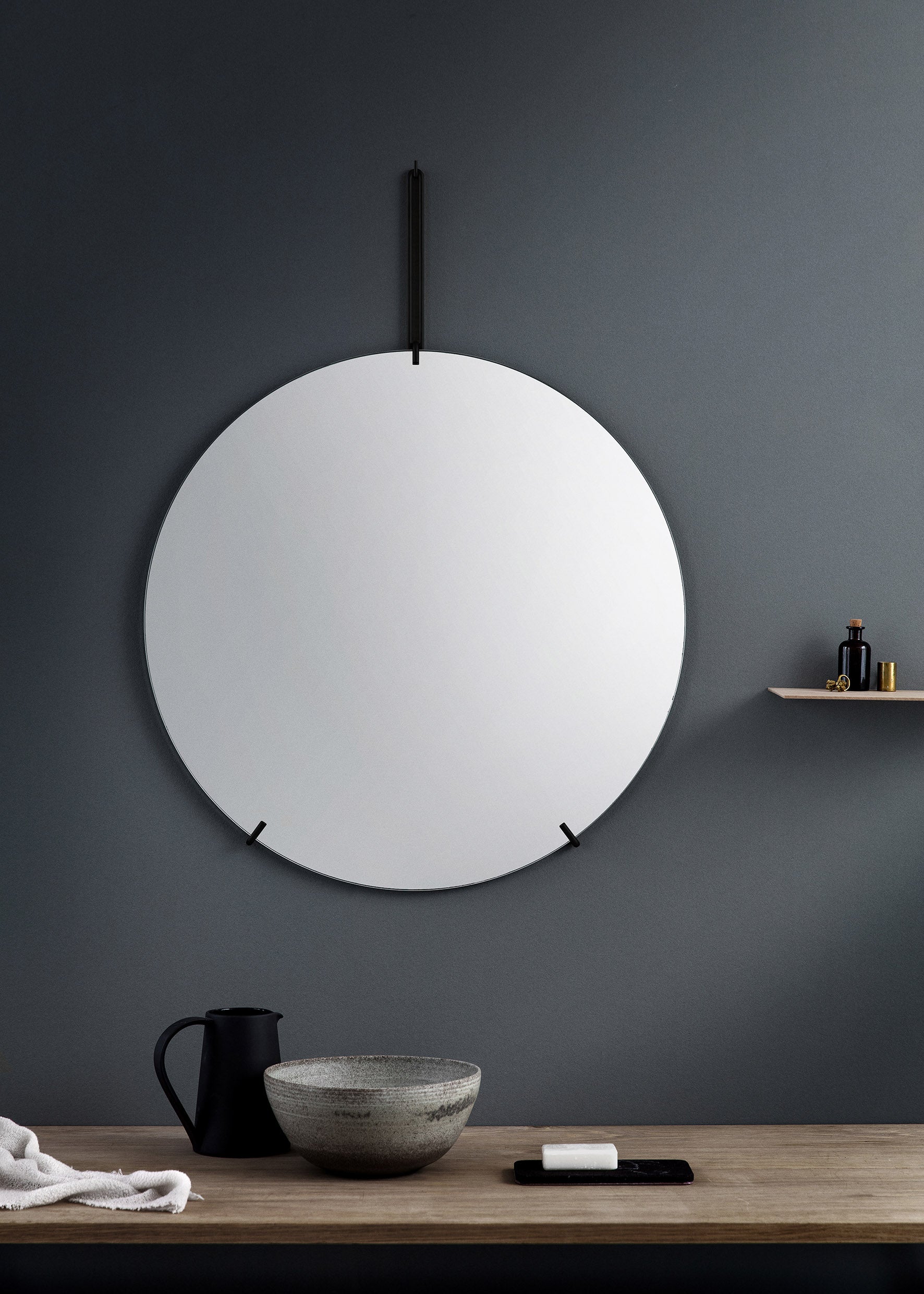 MOEBE WALL MIRROR