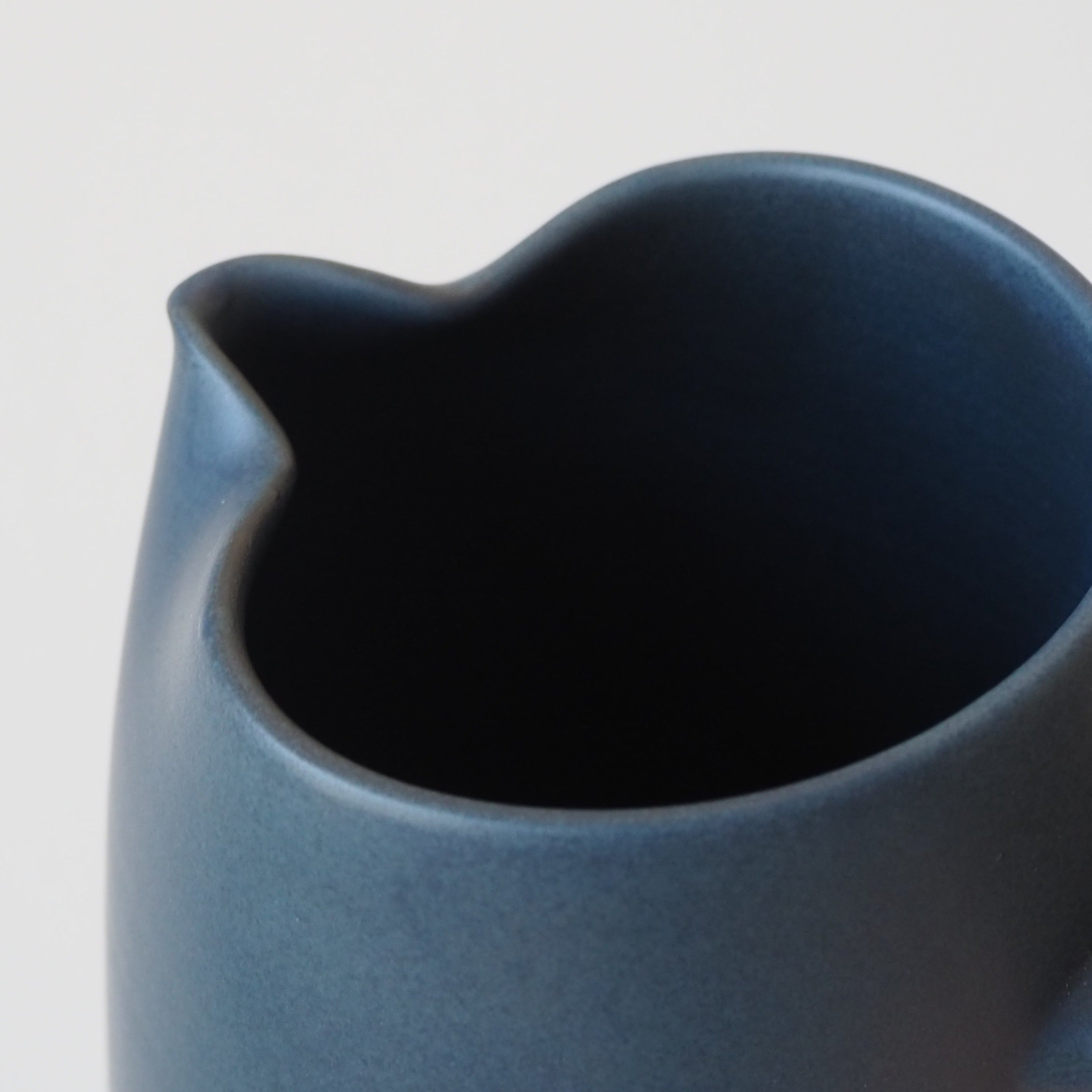 KANEAKI SAKAI POTTERY flat mug&jug