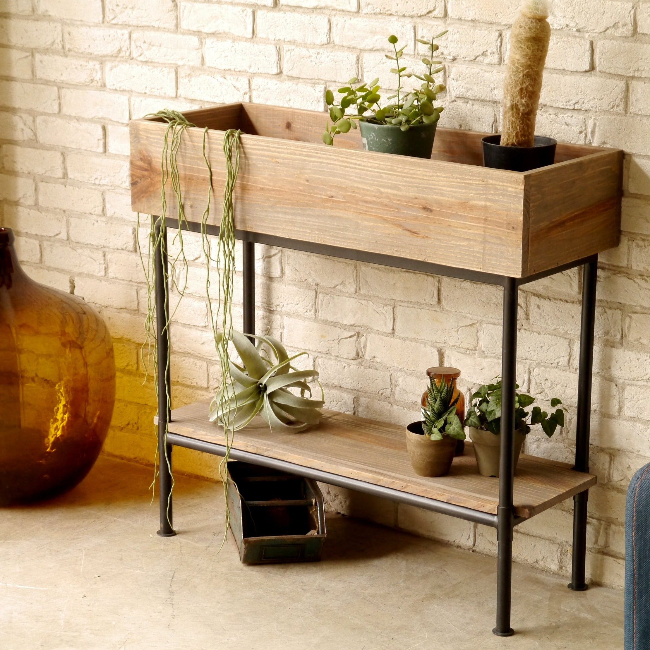 PLANTER SHELF