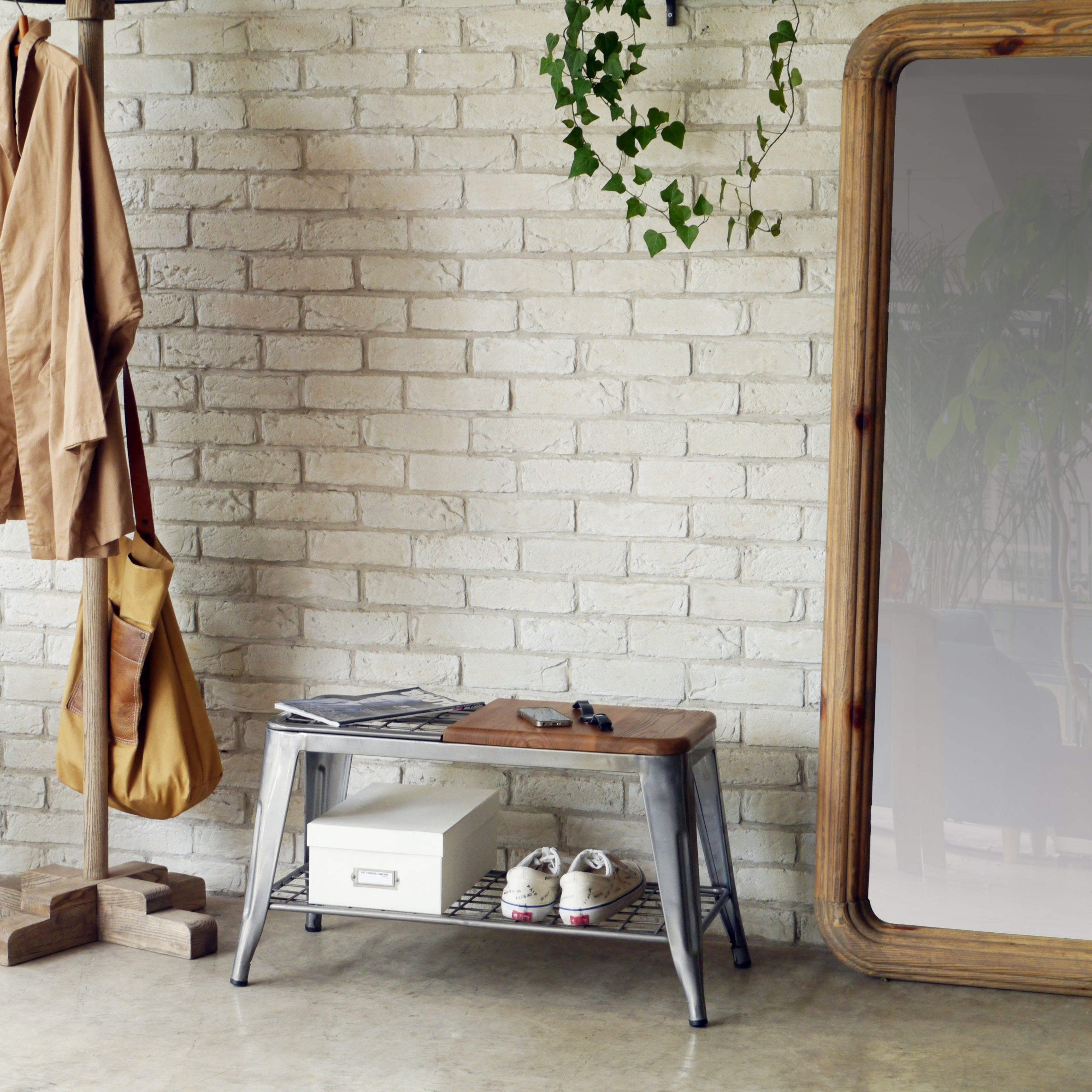 UMBRELLA STAND BENCH