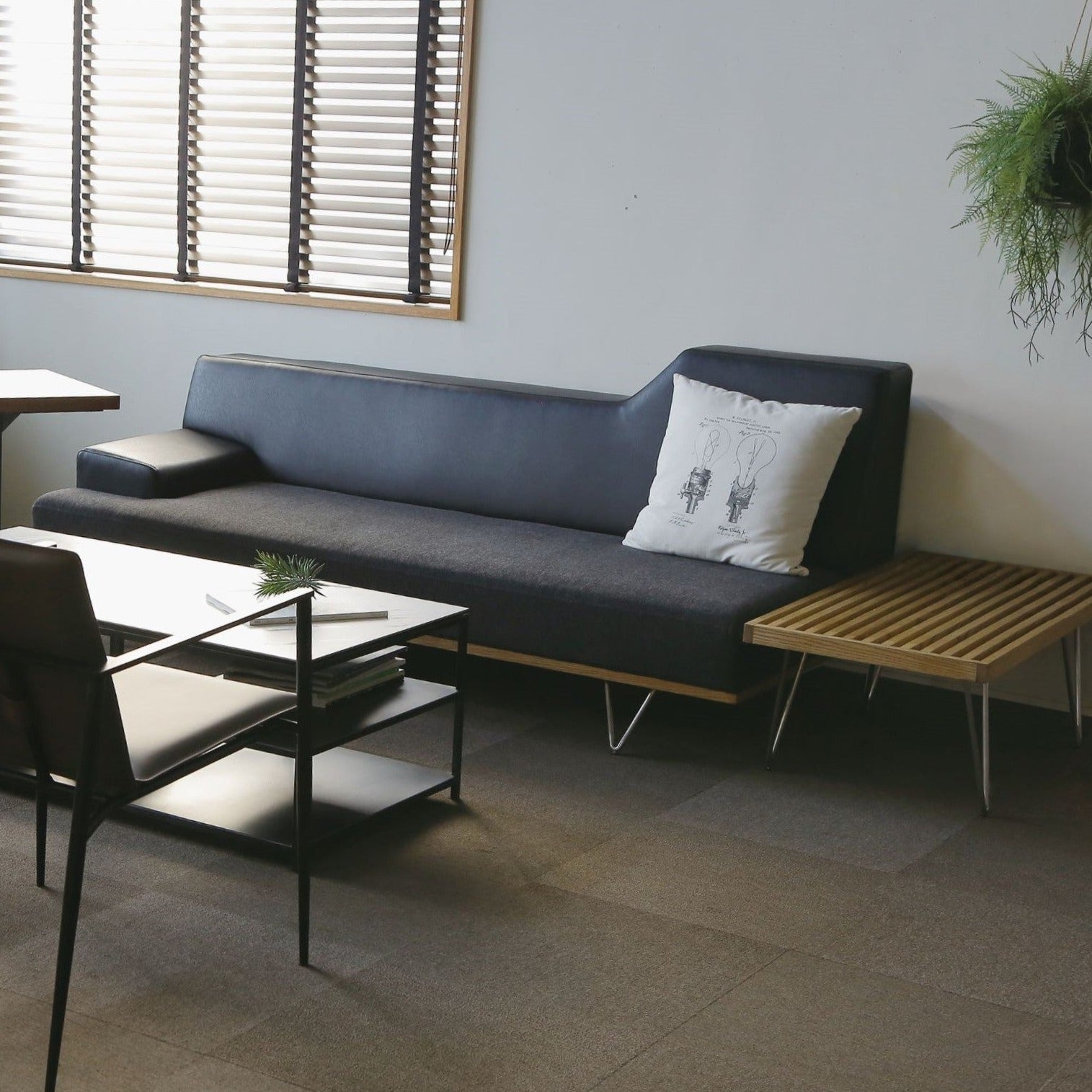 IT COFFEE TABLE